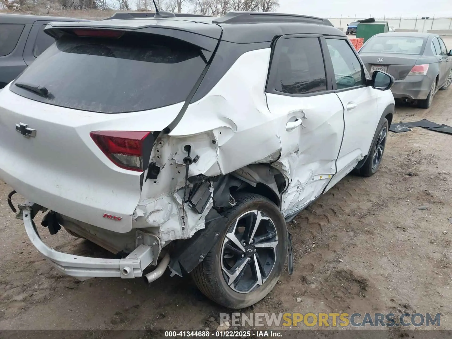 6 Photograph of a damaged car KL79MTSL5PB175411 CHEVROLET TRAILBLAZER 2023