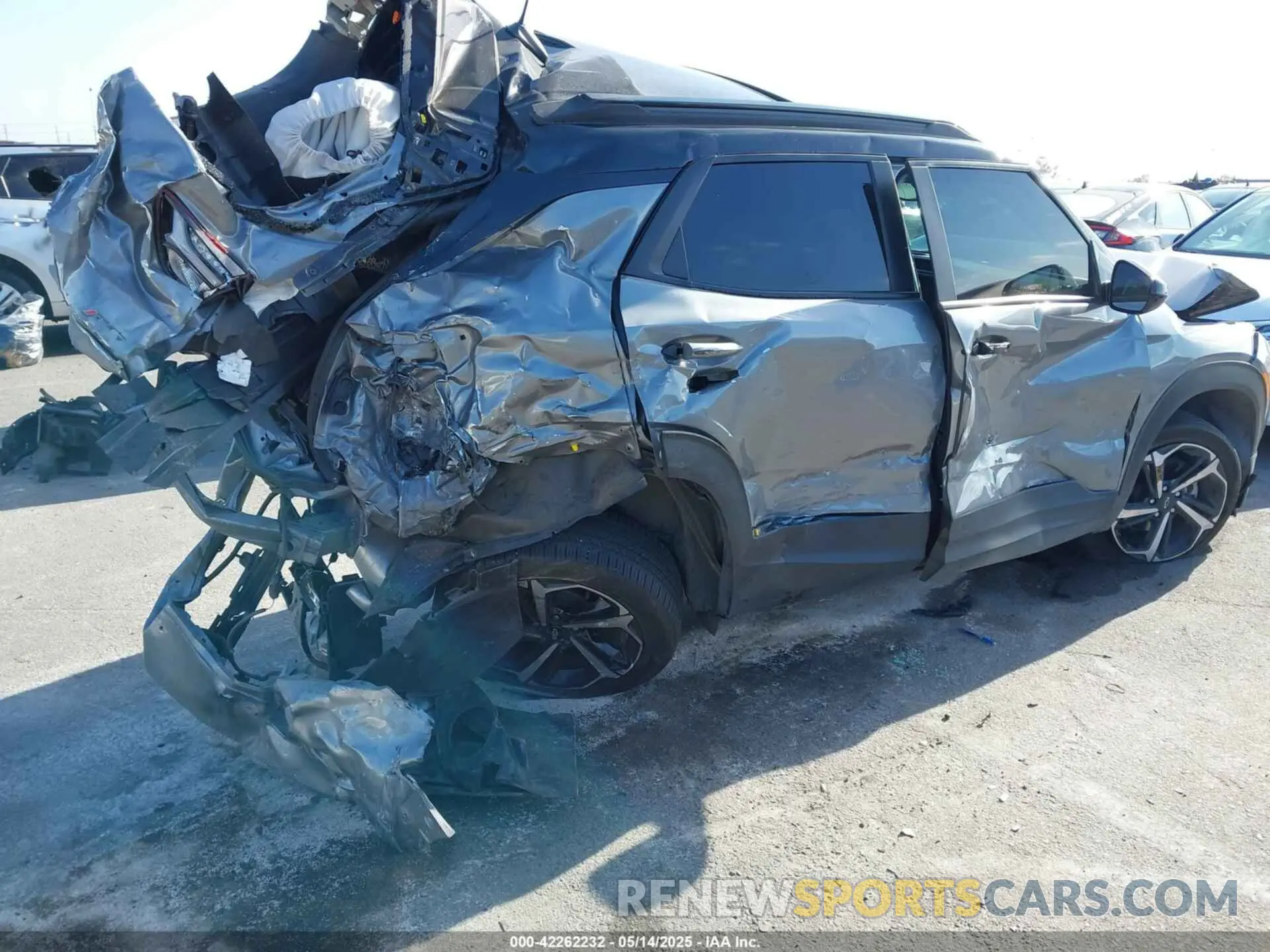 4 Photograph of a damaged car KL79MTSL6PB137363 CHEVROLET TRAILBLAZER 2023