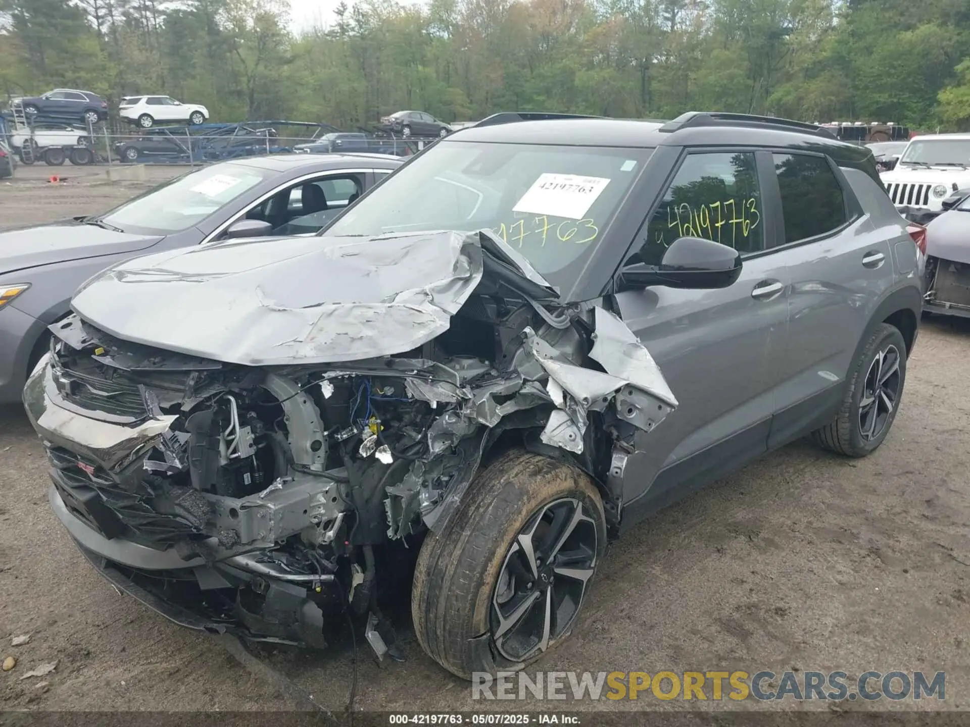 2 Photograph of a damaged car KL79MTSL8PB060611 CHEVROLET TRAILBLAZER 2023