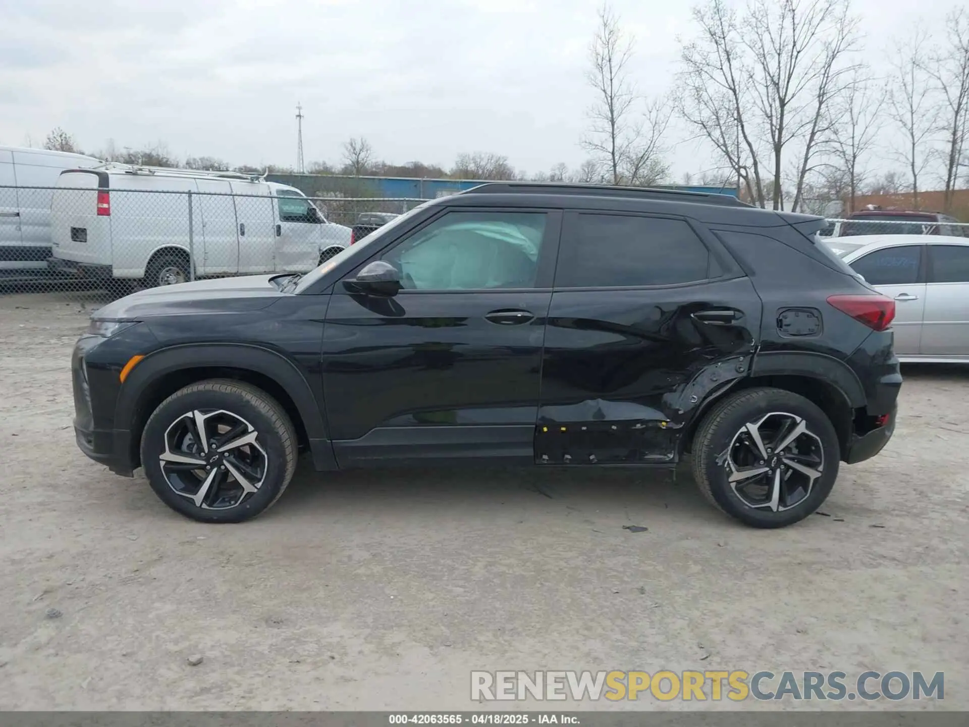 14 Photograph of a damaged car KL79MUSL2PB151394 CHEVROLET TRAILBLAZER 2023