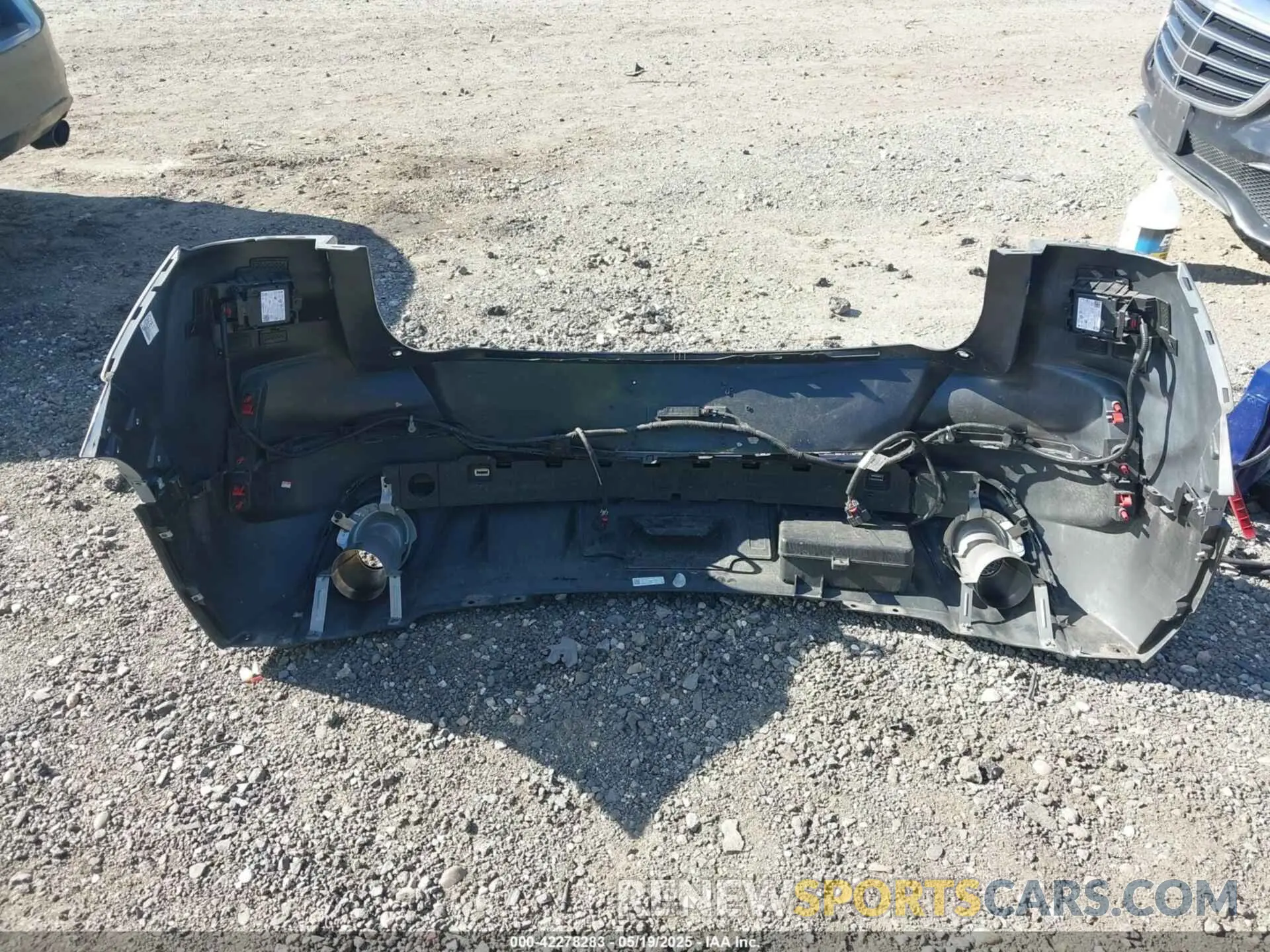 12 Photograph of a damaged car KL79MUSL5PB141491 CHEVROLET TRAILBLAZER 2023