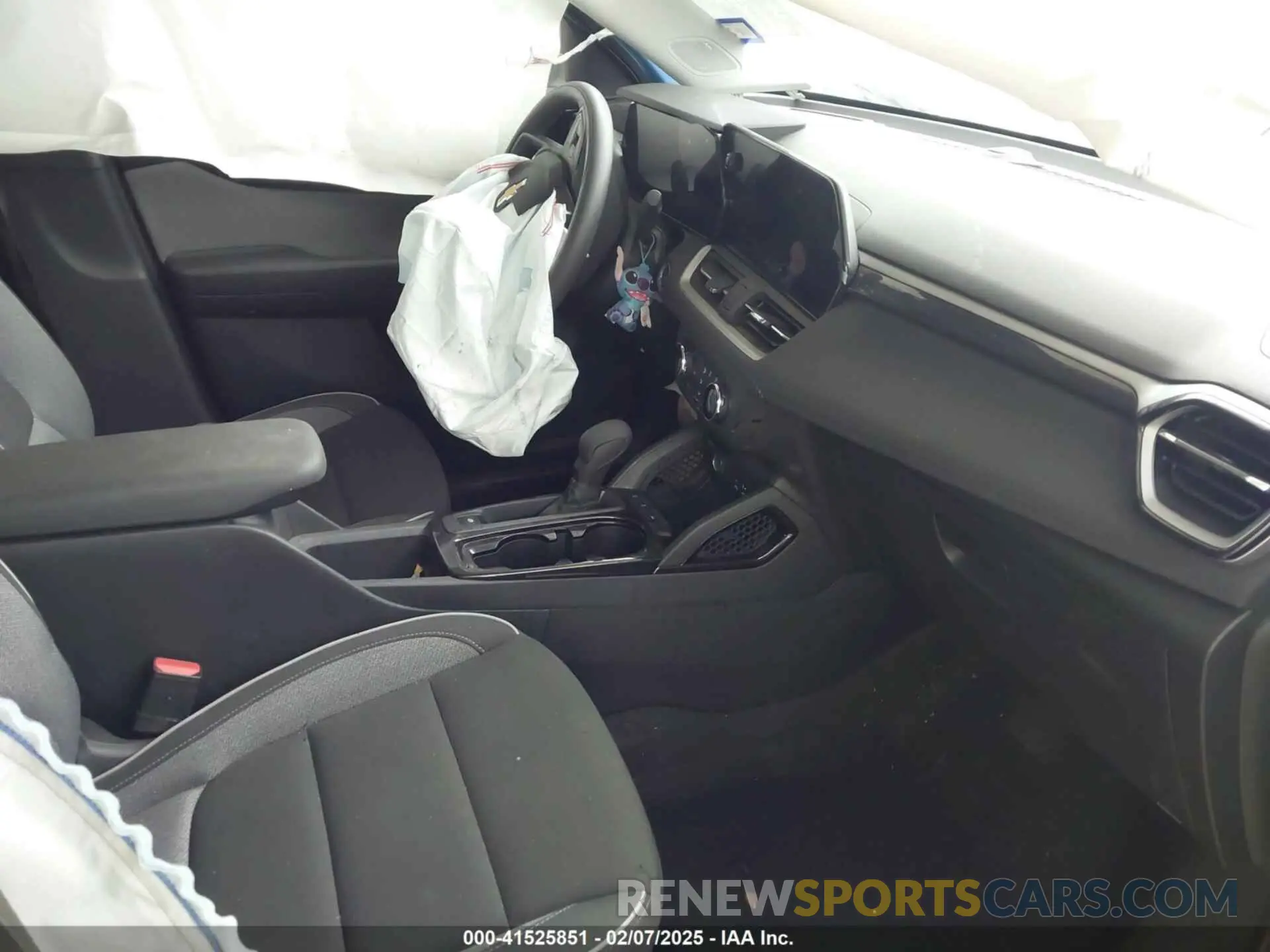 5 Photograph of a damaged car KL79MMS25RB185159 CHEVROLET TRAILBLAZER 2024