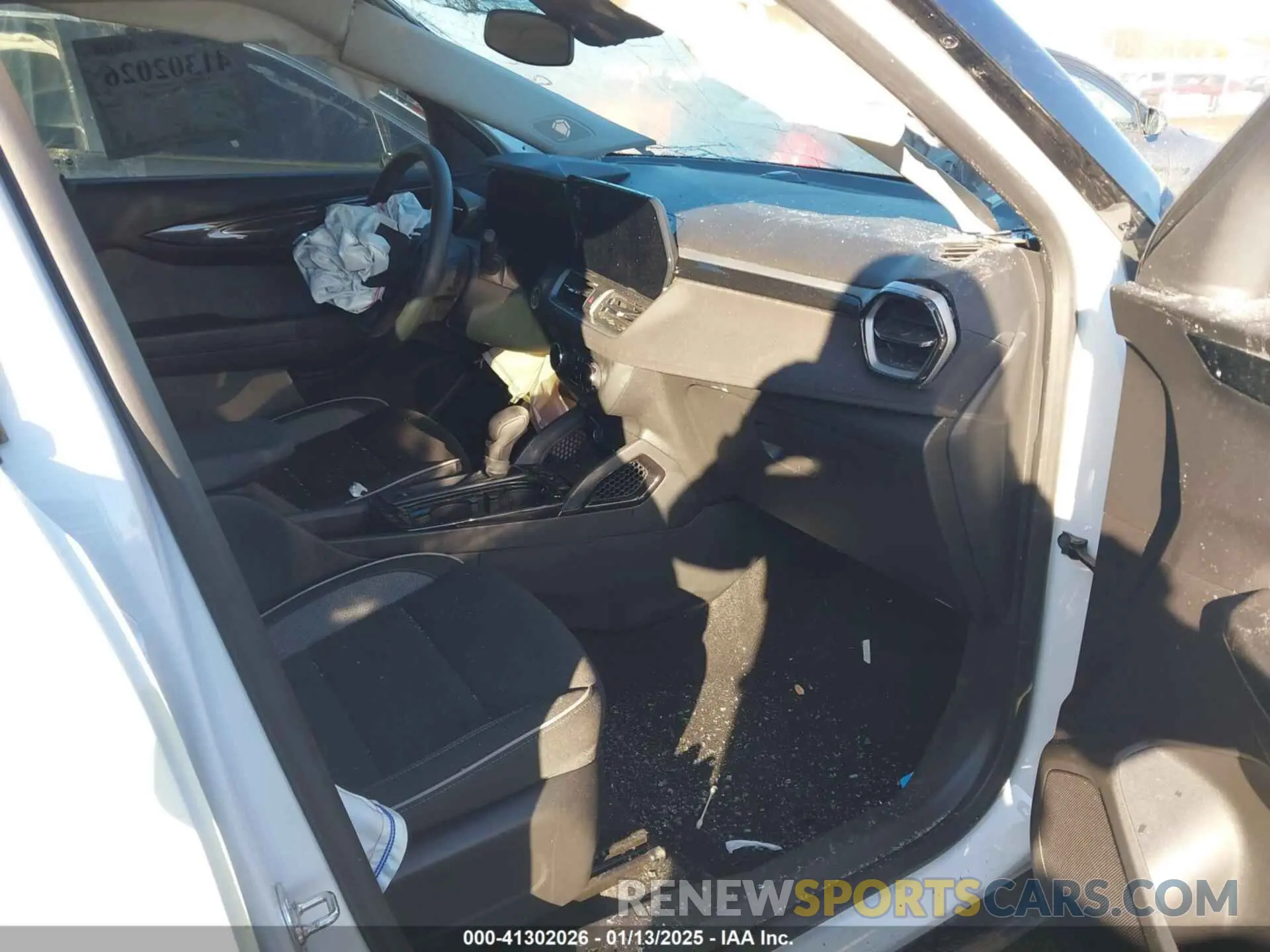 5 Photograph of a damaged car KL79MMS27RB055061 CHEVROLET TRAILBLAZER 2024