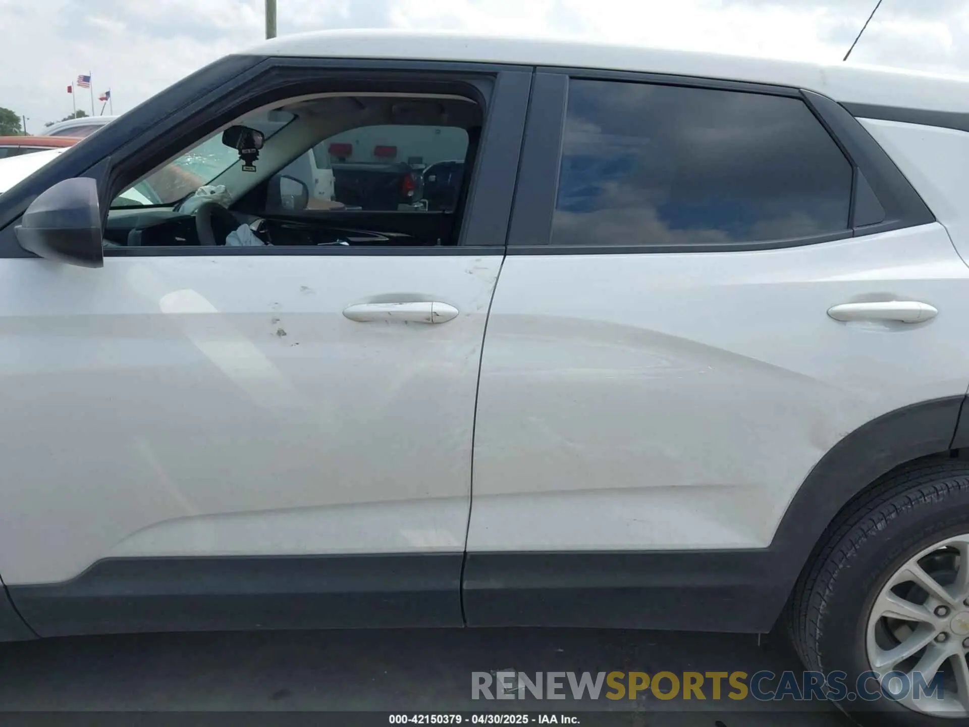 14 Photograph of a damaged car KL79MMS27RB216542 CHEVROLET TRAILBLAZER 2024