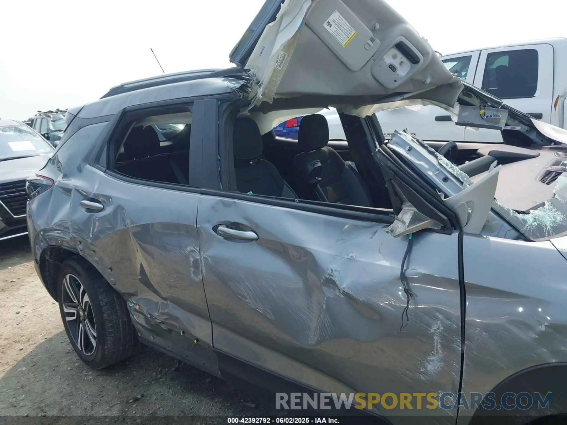 12 Photograph of a damaged car KL79MPS20RB086704 CHEVROLET TRAILBLAZER 2024