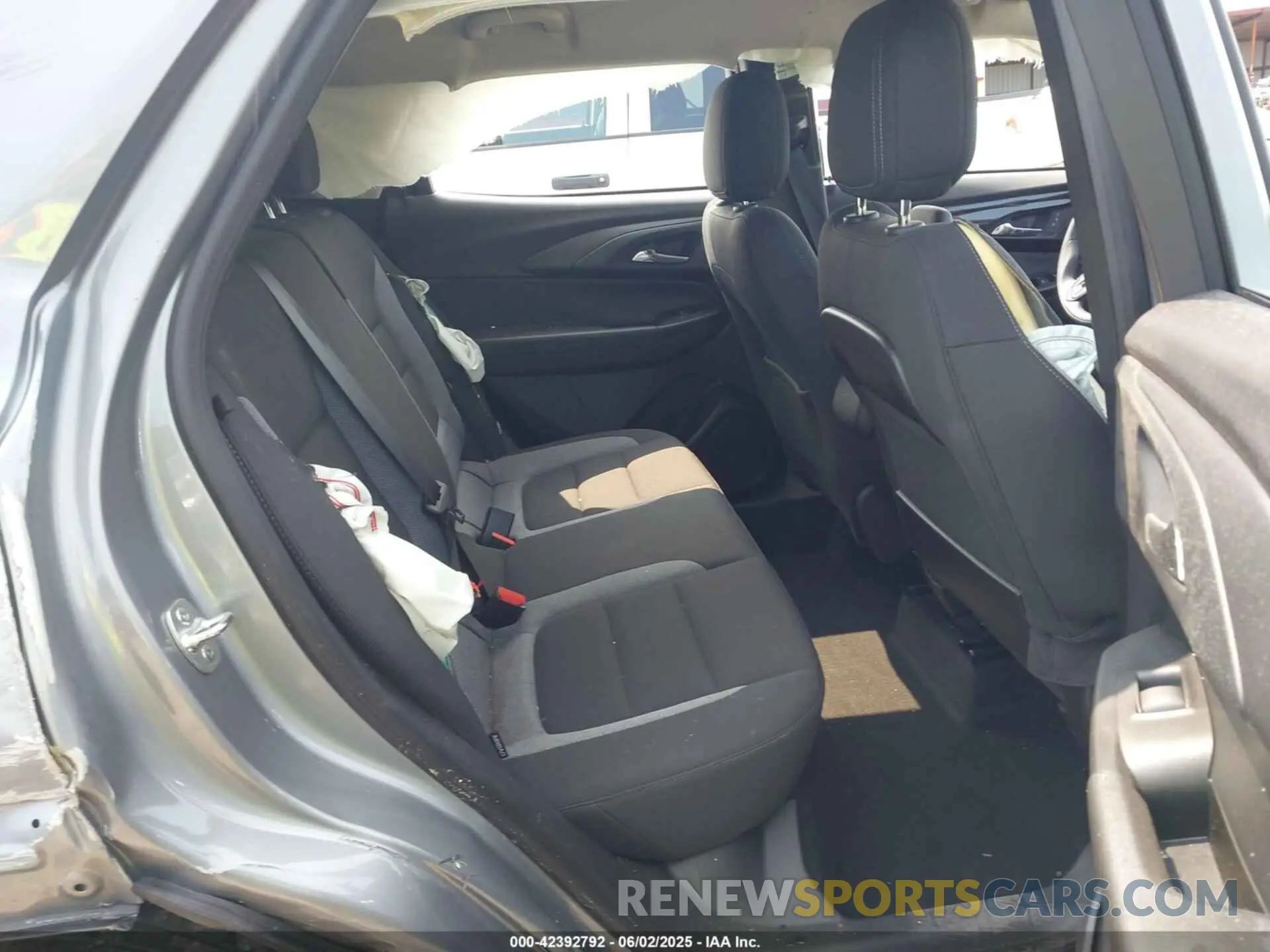 8 Photograph of a damaged car KL79MPS20RB086704 CHEVROLET TRAILBLAZER 2024