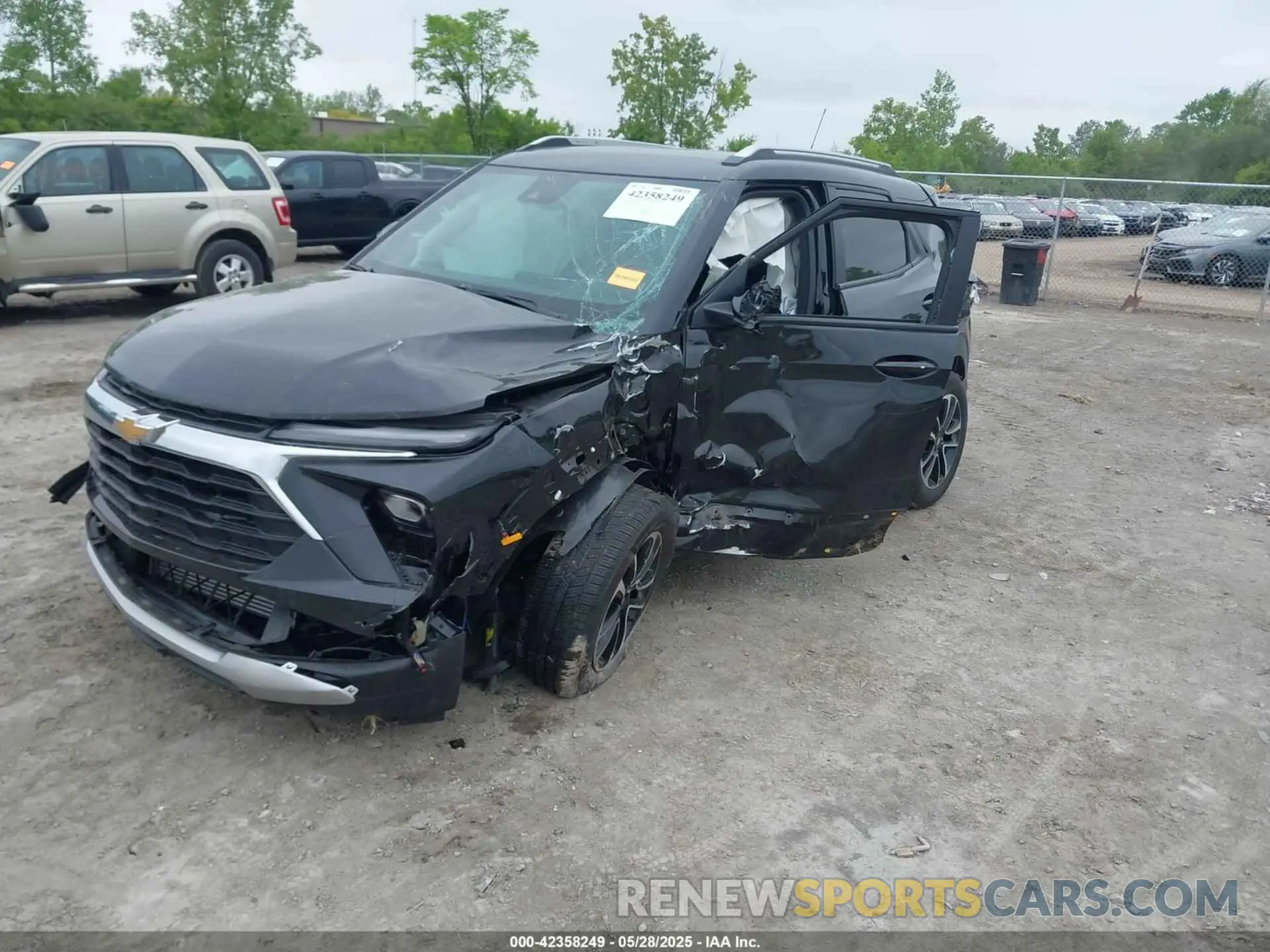 2 Photograph of a damaged car KL79MPSL2RB124829 CHEVROLET TRAILBLAZER 2024