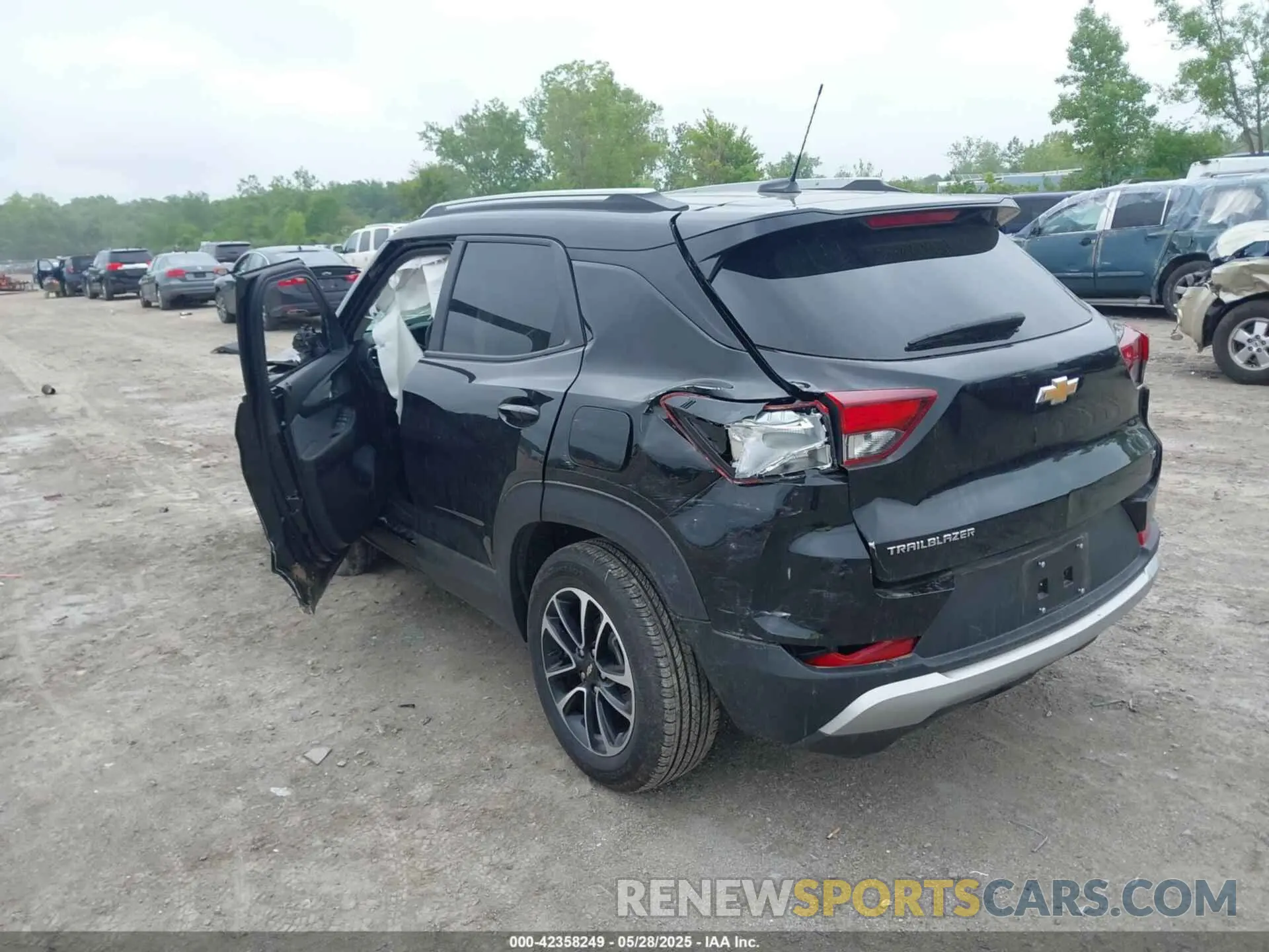 3 Photograph of a damaged car KL79MPSL2RB124829 CHEVROLET TRAILBLAZER 2024