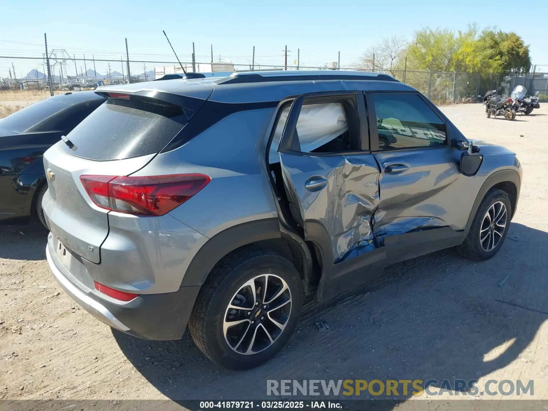 4 Photograph of a damaged car KL79MPSL3RB058114 CHEVROLET TRAILBLAZER 2024