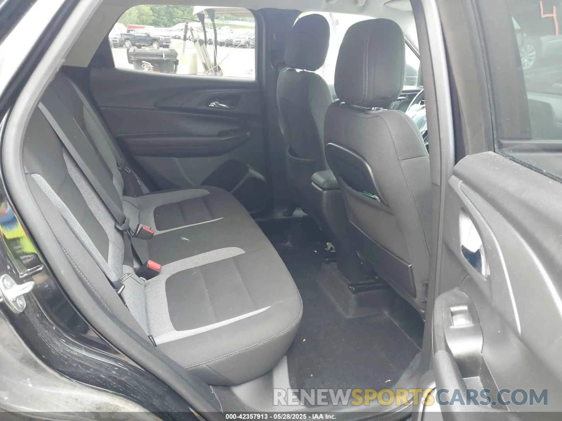8 Photograph of a damaged car KL79MPSL4RB044951 CHEVROLET TRAILBLAZER 2024