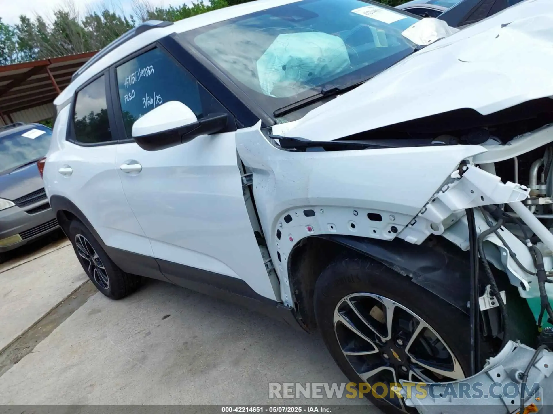12 Photograph of a damaged car KL79MPSL4RB120653 CHEVROLET TRAILBLAZER 2024