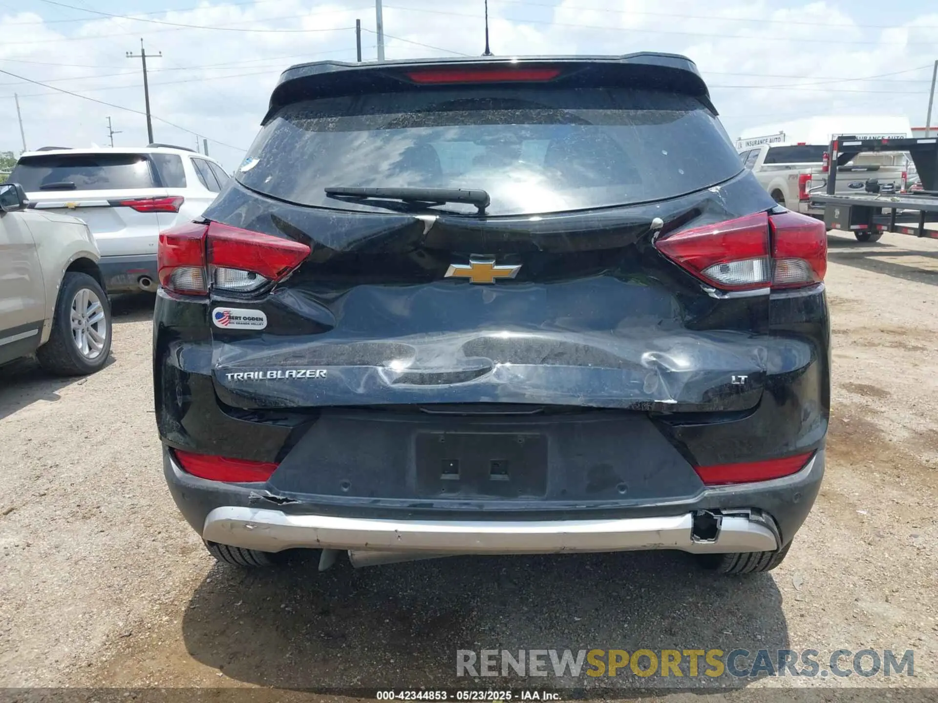 17 Photograph of a damaged car KL79MPSL5RB191795 CHEVROLET TRAILBLAZER 2024