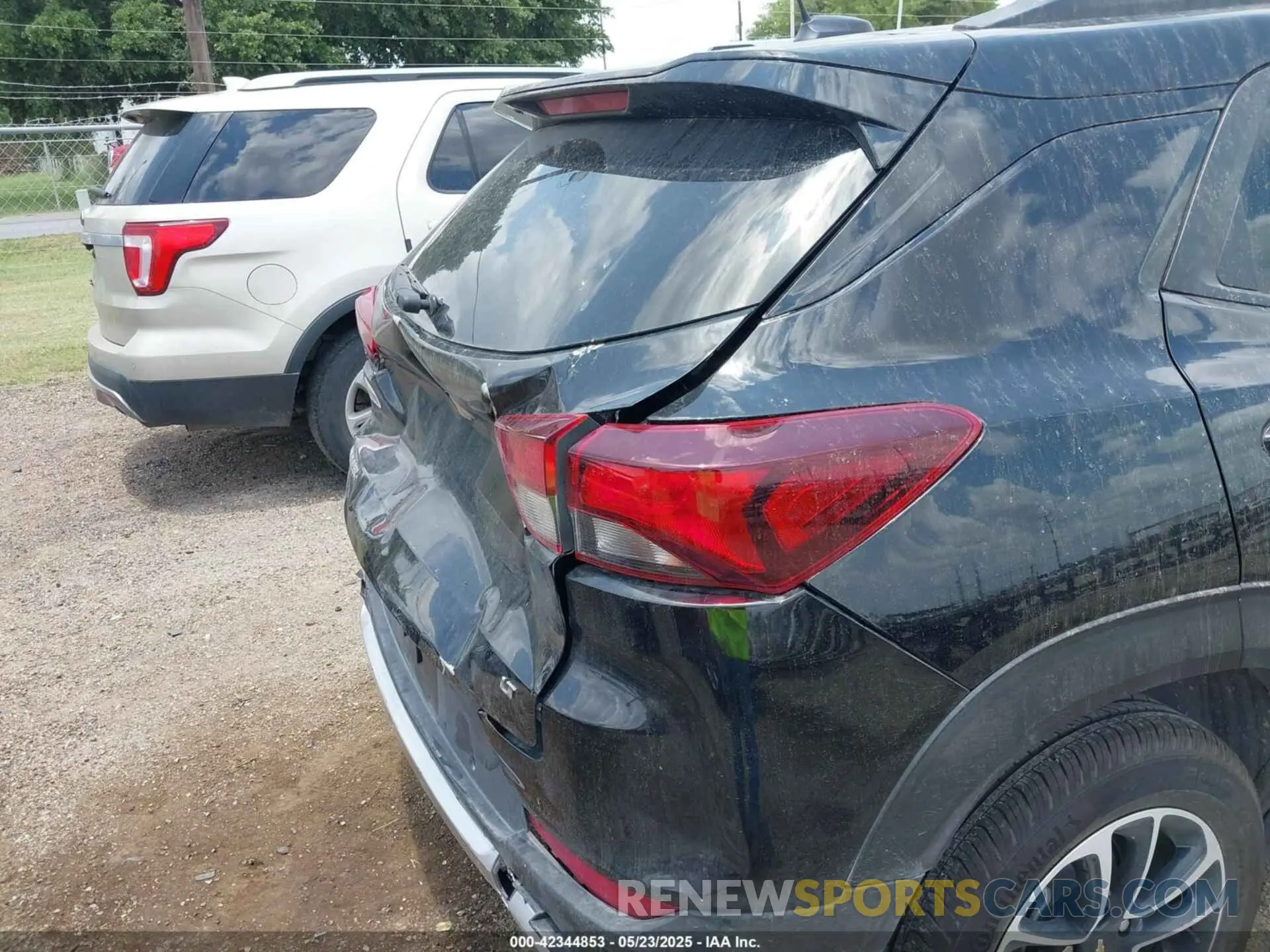 18 Photograph of a damaged car KL79MPSL5RB191795 CHEVROLET TRAILBLAZER 2024