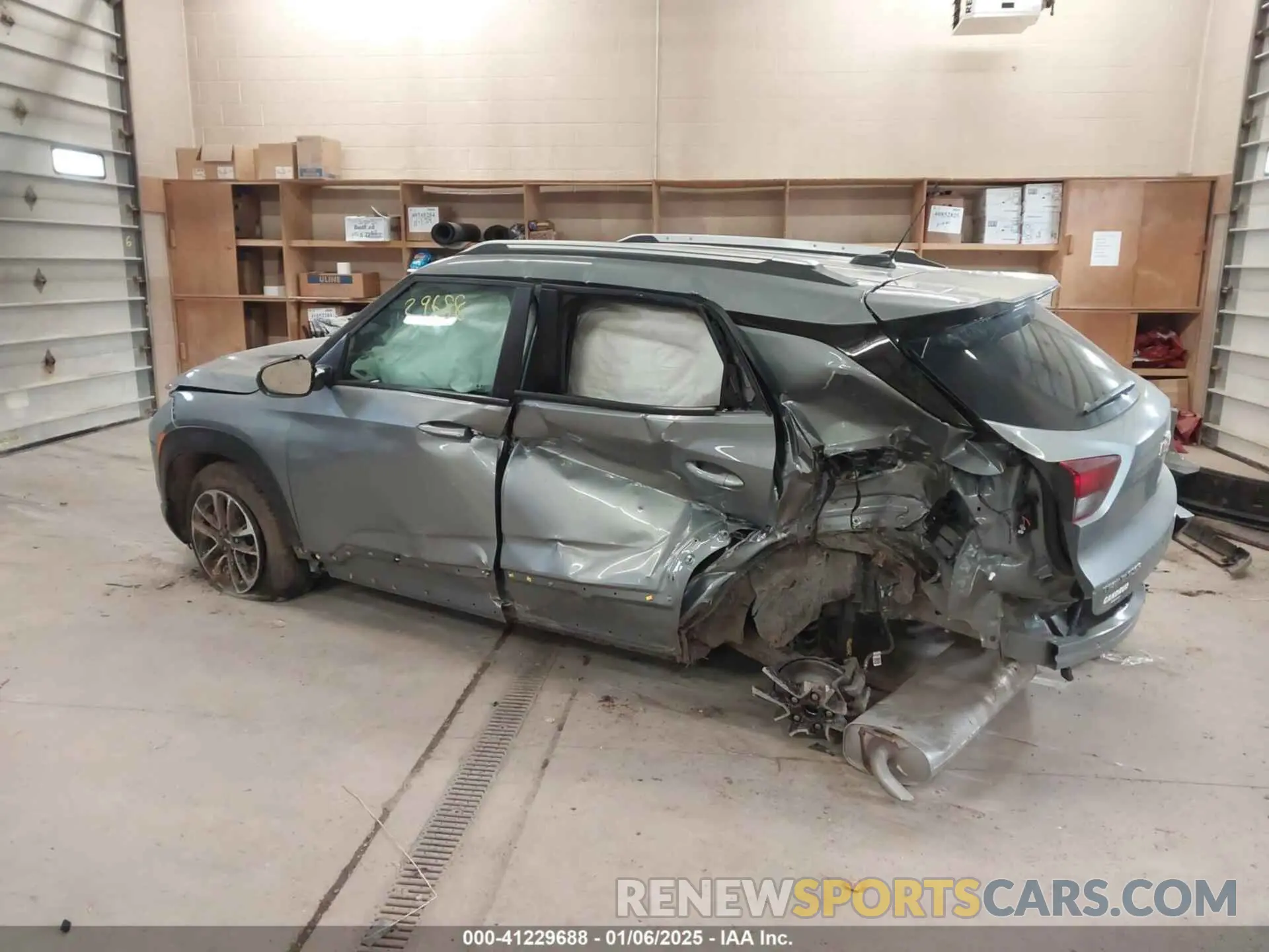3 Photograph of a damaged car KL79MPSL6RB136546 CHEVROLET TRAILBLAZER 2024