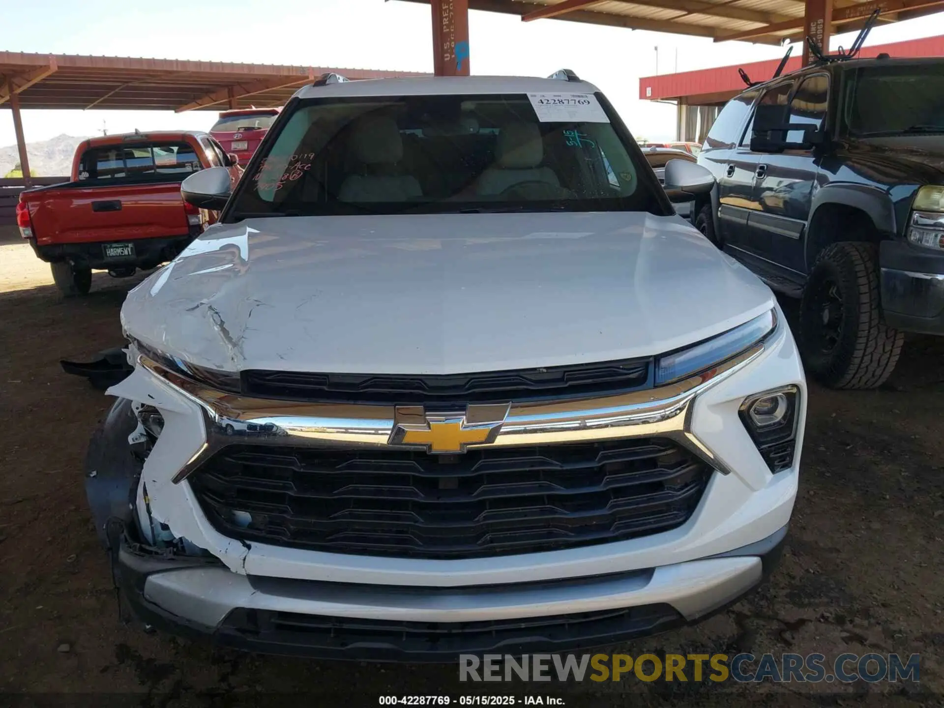 12 Photograph of a damaged car KL79MRSL5RB077405 CHEVROLET TRAILBLAZER 2024