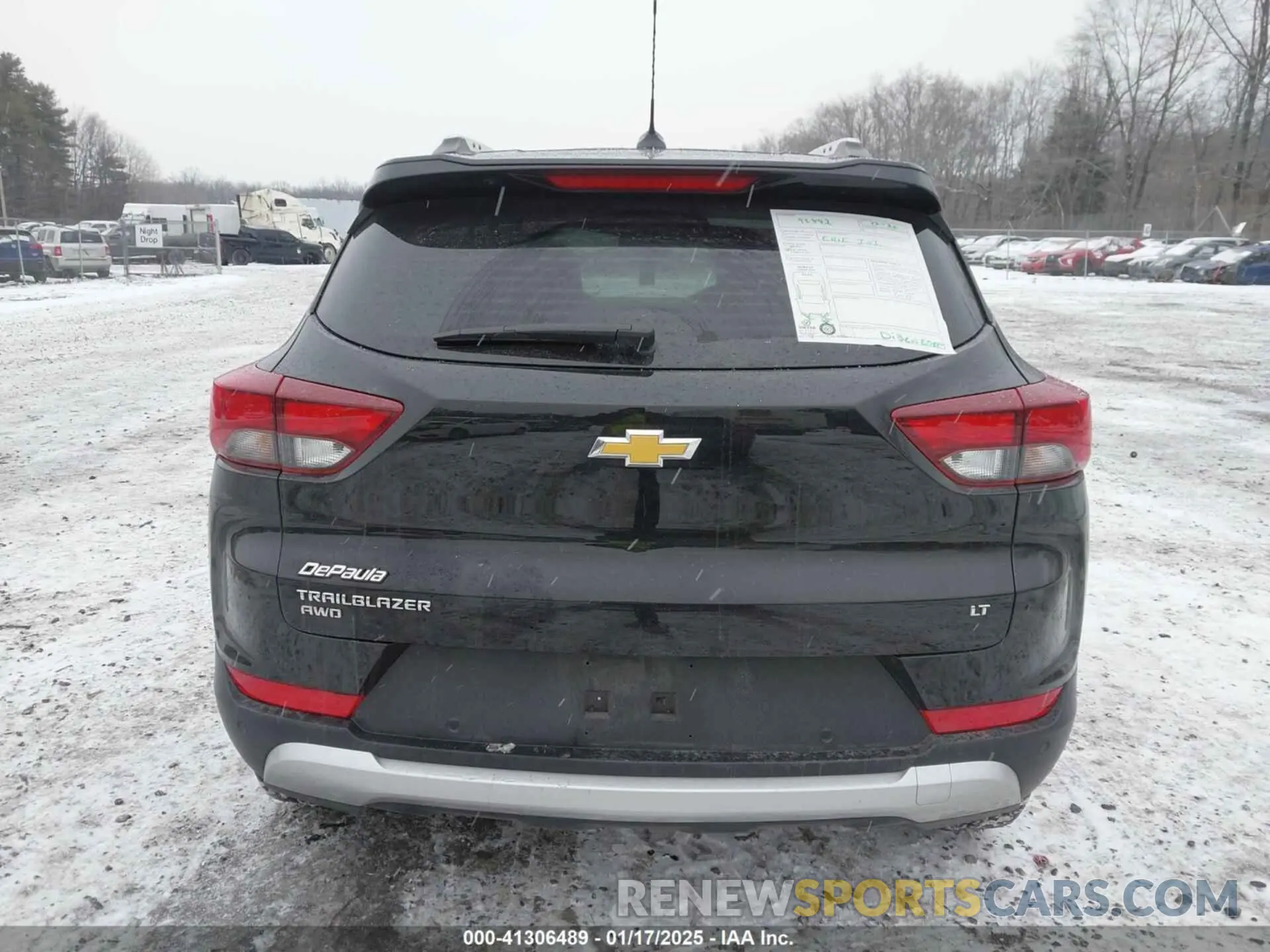 17 Photograph of a damaged car KL79MRSL6RB103591 CHEVROLET TRAILBLAZER 2024