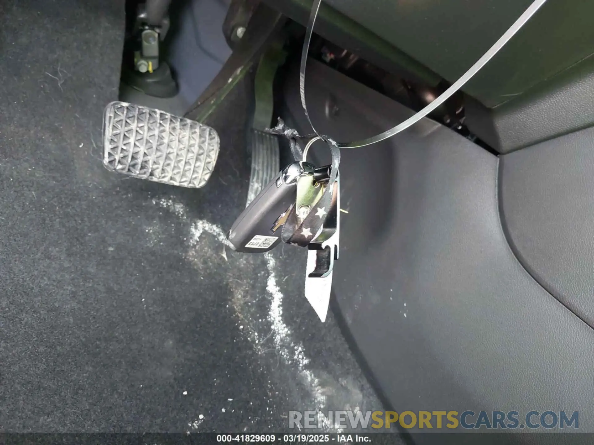 11 Photograph of a damaged car KL79MRSL9RB108509 CHEVROLET TRAILBLAZER 2024