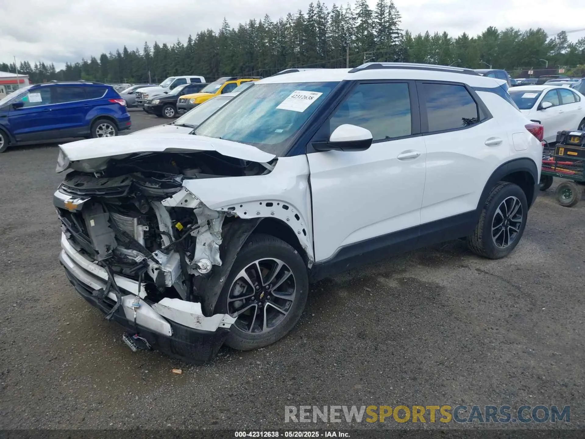 2 Photograph of a damaged car KL79MRSL9RB213891 CHEVROLET TRAILBLAZER 2024