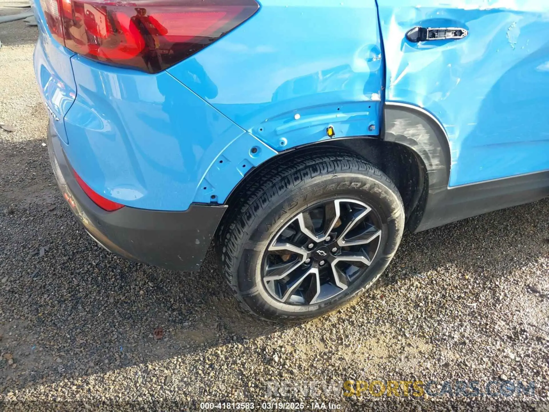 19 Photograph of a damaged car KL79MSSL4RB076964 CHEVROLET TRAILBLAZER 2024