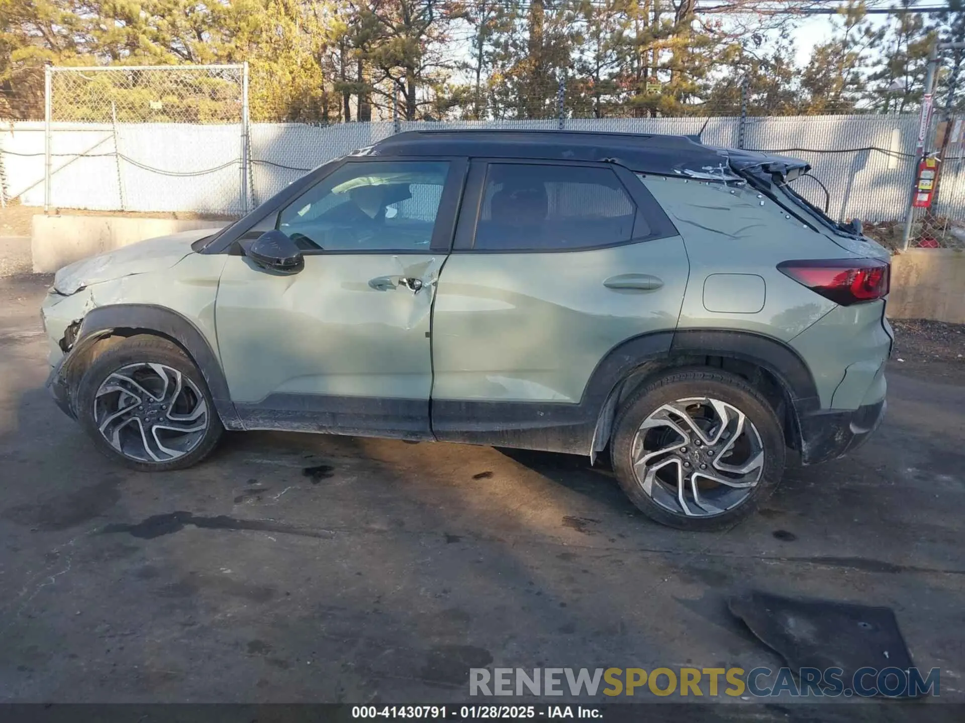 13 Photograph of a damaged car KL79MTSLXRB087943 CHEVROLET TRAILBLAZER 2024