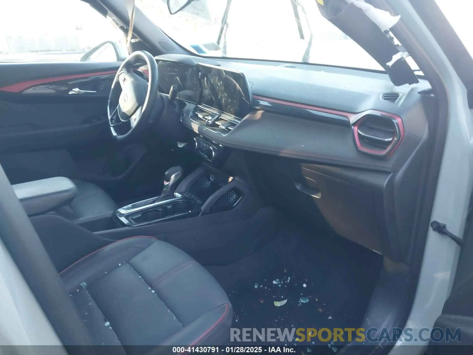 5 Photograph of a damaged car KL79MTSLXRB087943 CHEVROLET TRAILBLAZER 2024