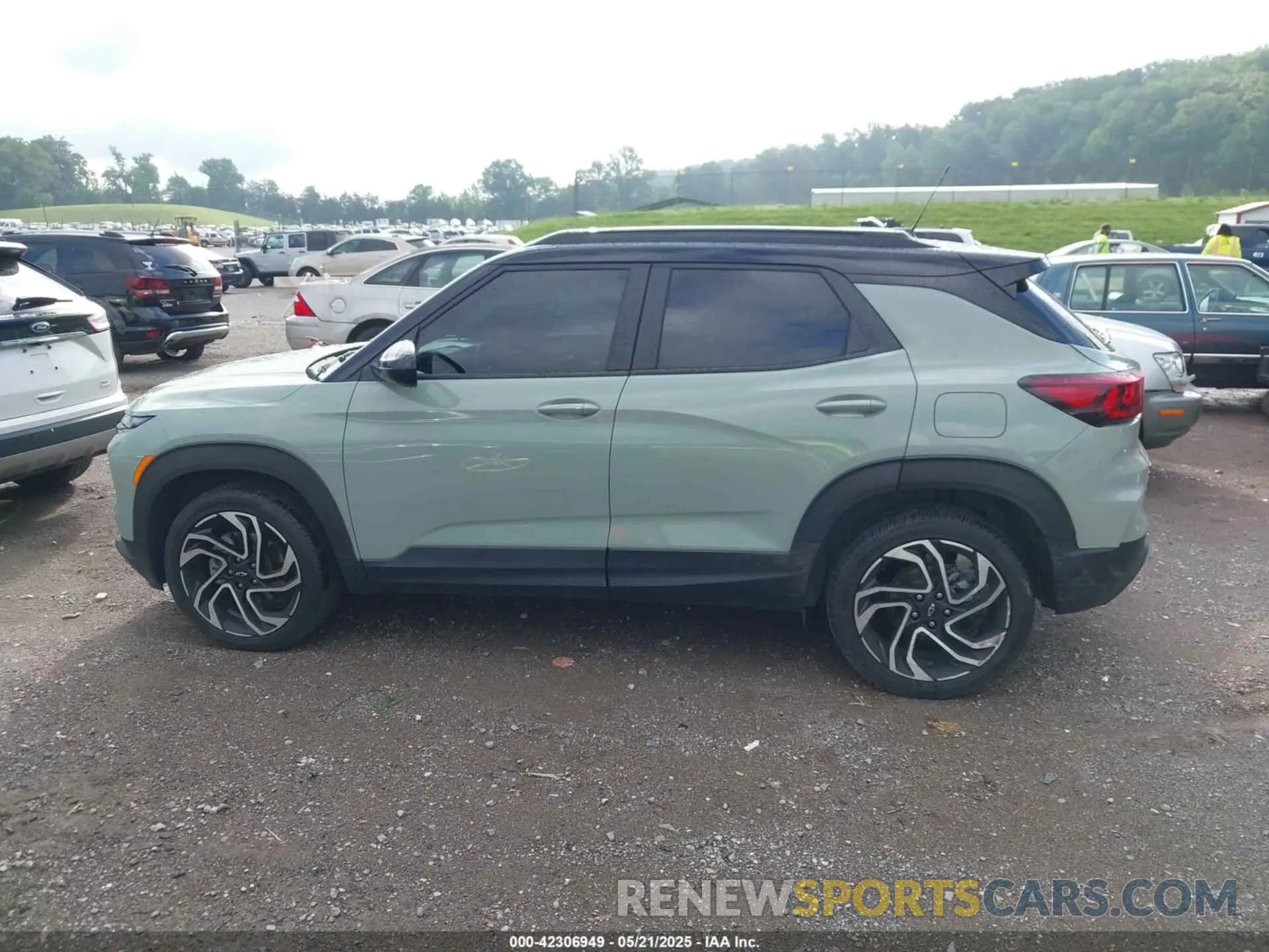 14 Photograph of a damaged car KL79MUSL5RB117985 CHEVROLET TRAILBLAZER 2024