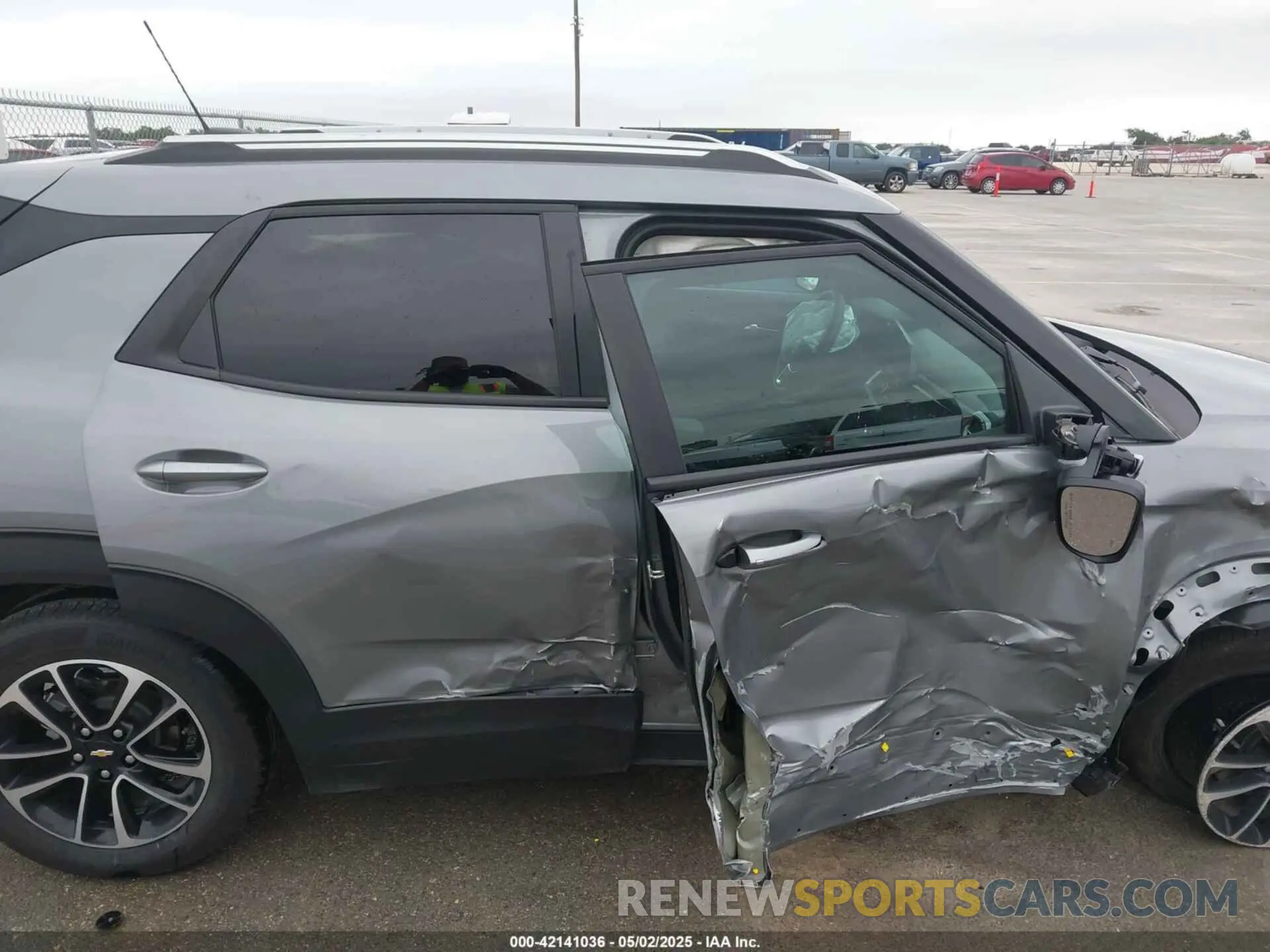 12 Photograph of a damaged car KL79MPSL0SB071098 CHEVROLET TRAILBLAZER 2025
