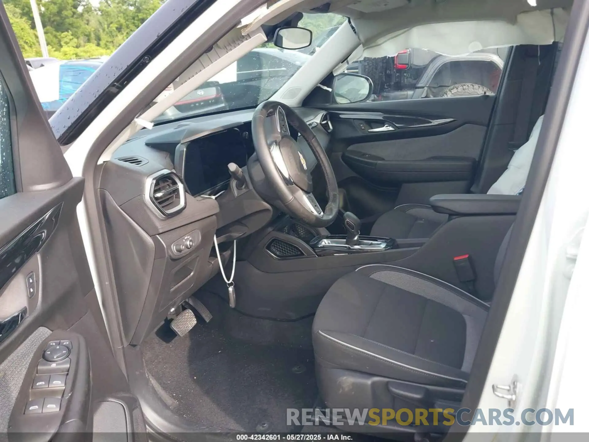 5 Photograph of a damaged car KL79MPSL2SB038765 CHEVROLET TRAILBLAZER 2025