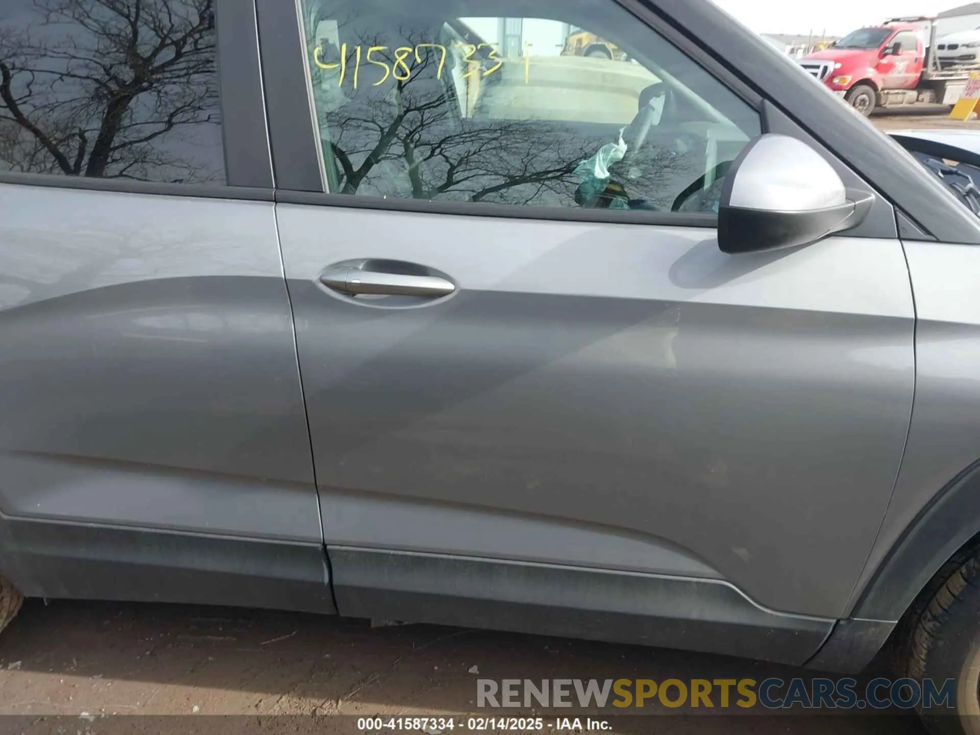 13 Photograph of a damaged car KL79MPSL7SB055593 CHEVROLET TRAILBLAZER 2025