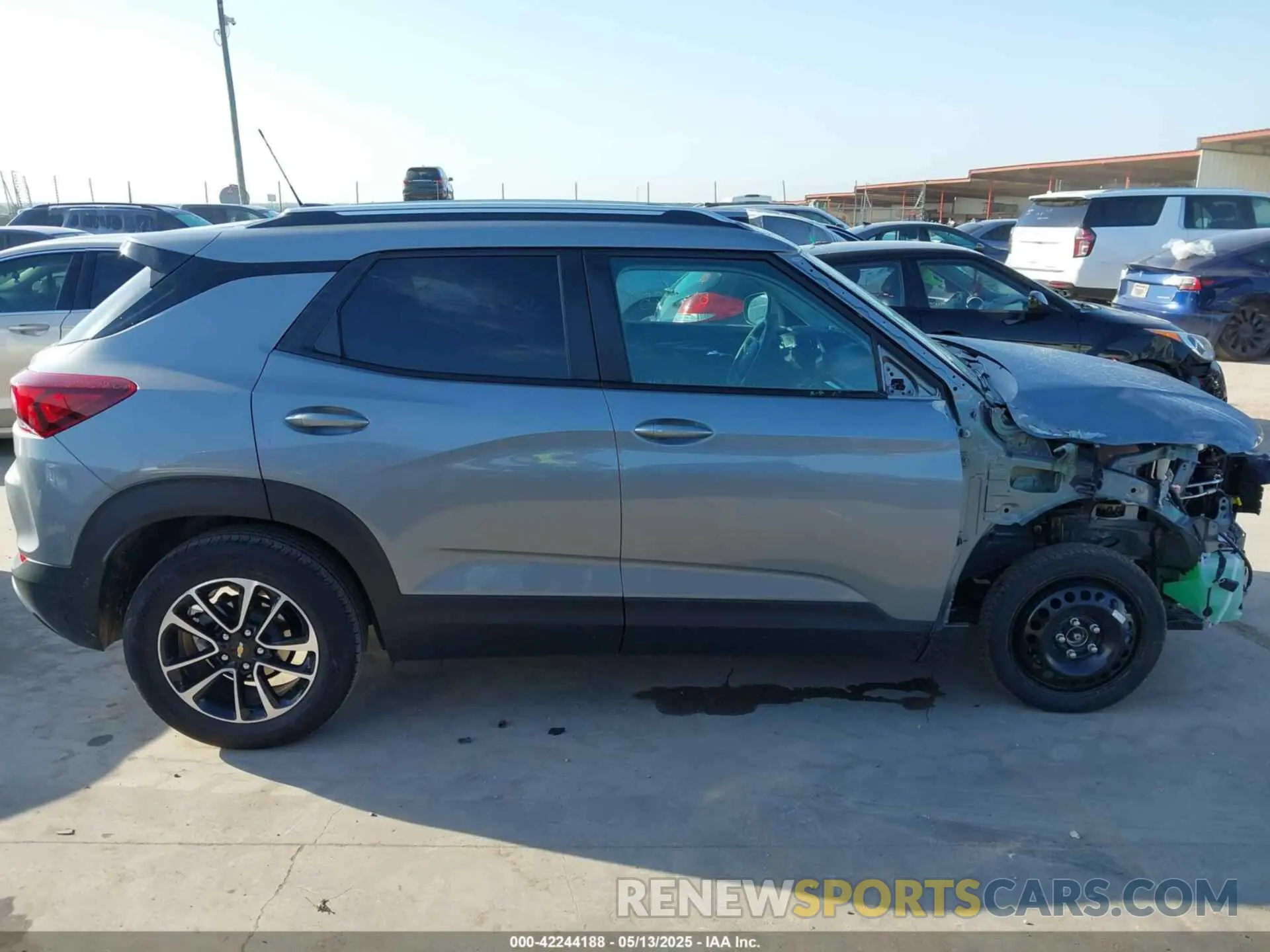 14 Photograph of a damaged car KL79MPSP0SB170300 CHEVROLET TRAILBLAZER 2025