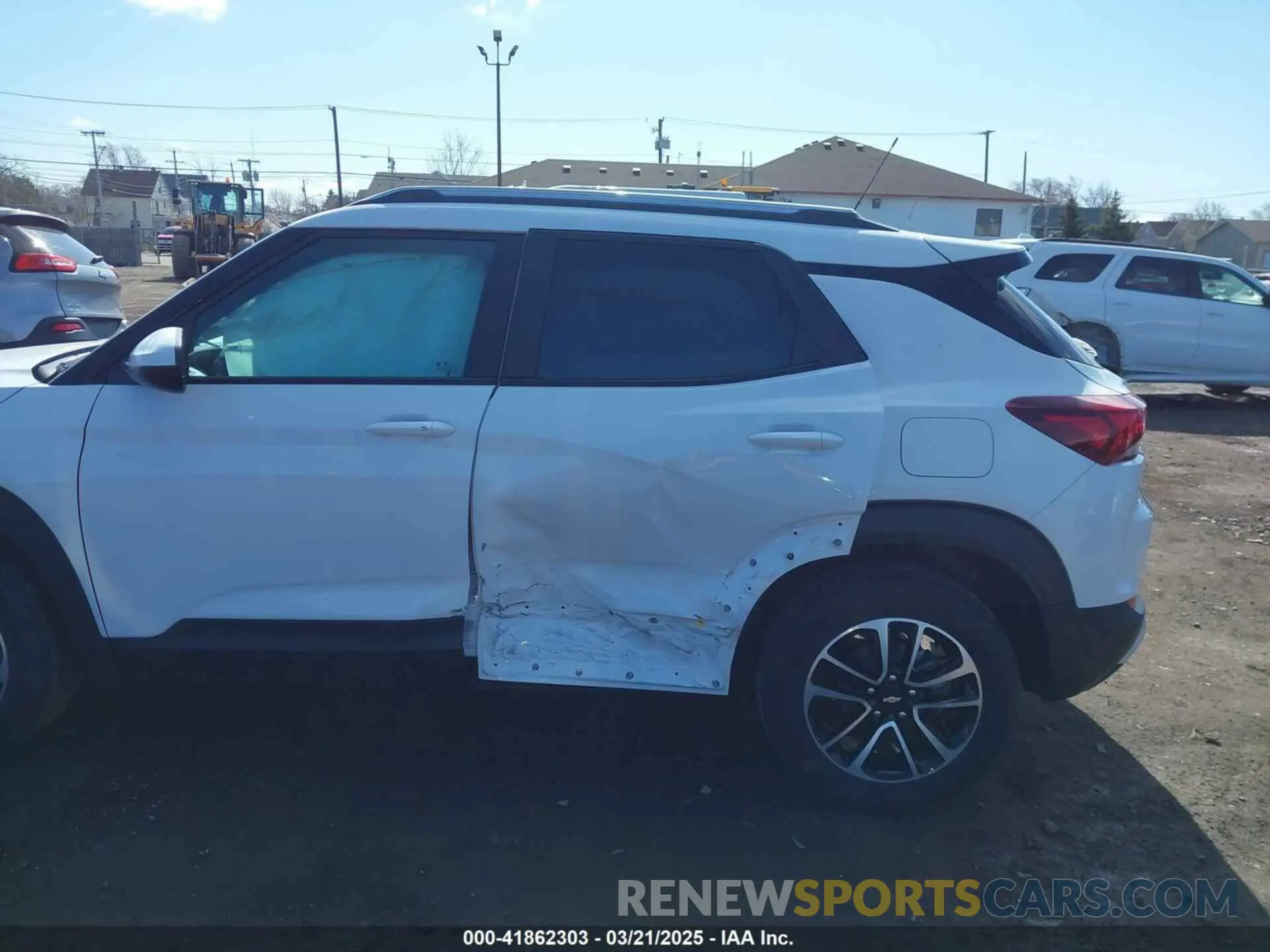 17 Photograph of a damaged car KL79MPSP5SB034759 CHEVROLET TRAILBLAZER 2025