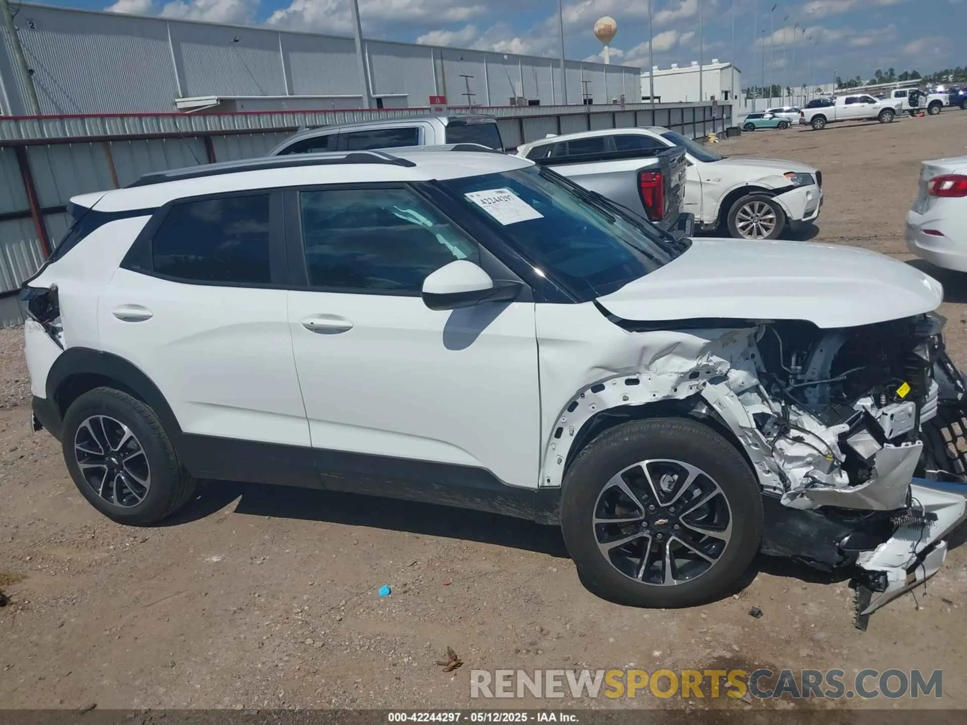 14 Photograph of a damaged car KL79MPSP8SB086368 CHEVROLET TRAILBLAZER 2025