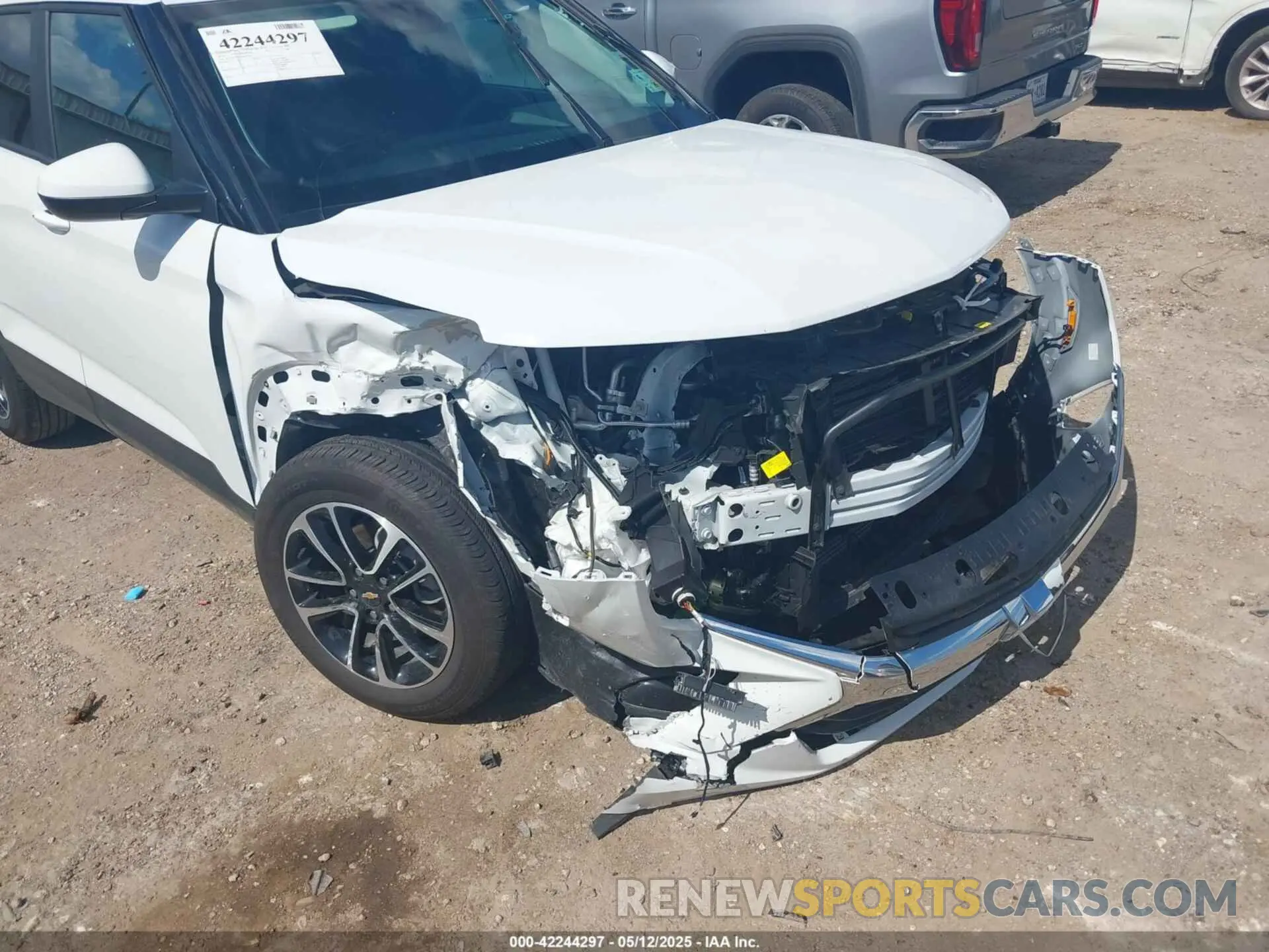 19 Photograph of a damaged car KL79MPSP8SB086368 CHEVROLET TRAILBLAZER 2025