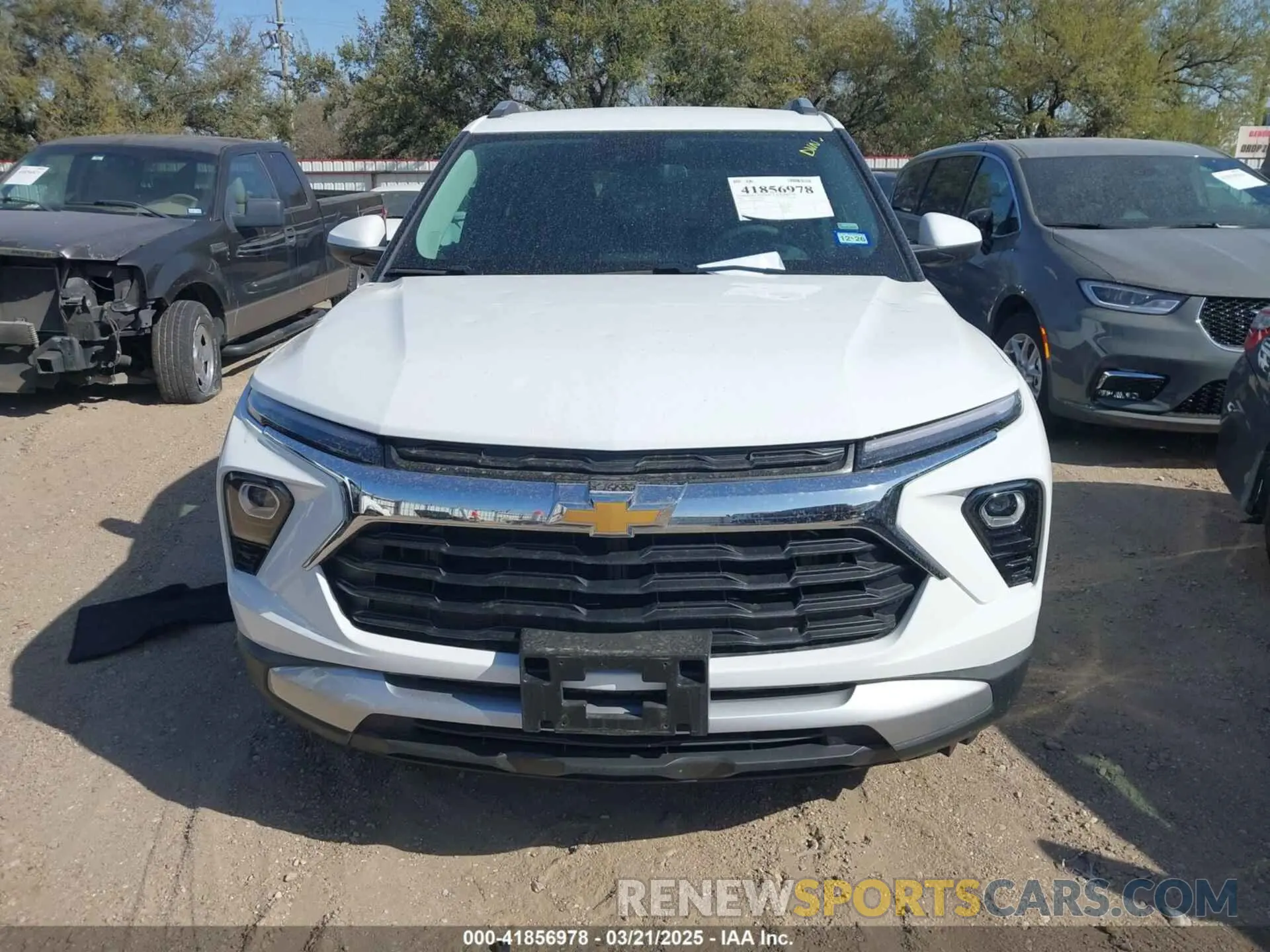 12 Photograph of a damaged car KL79MPSP8SB122656 CHEVROLET TRAILBLAZER 2025