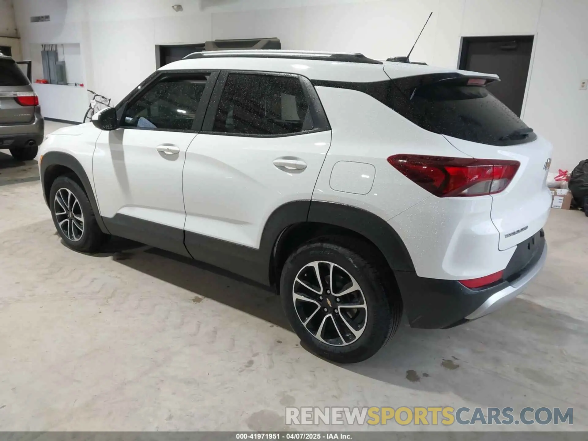 3 Photograph of a damaged car KL79MPSP9SB002736 CHEVROLET TRAILBLAZER 2025