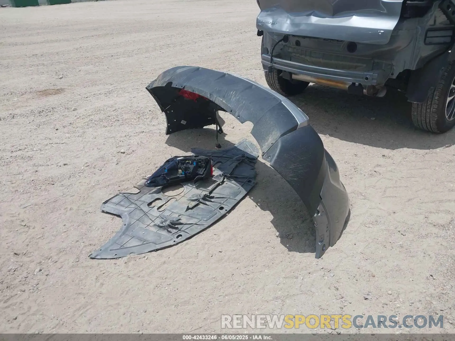 12 Photograph of a damaged car KL79MRSL6SB037503 CHEVROLET TRAILBLAZER 2025