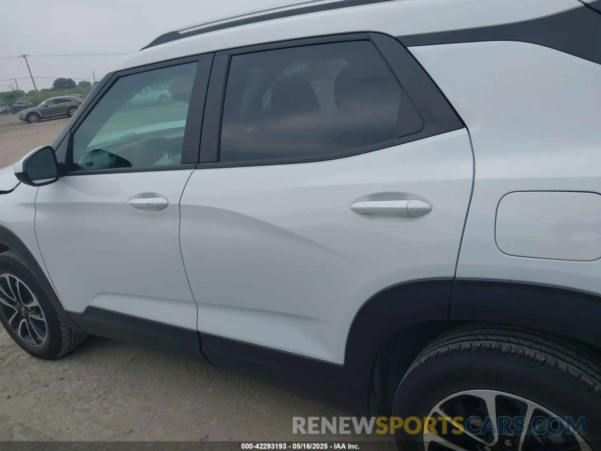 14 Photograph of a damaged car KL79MRSL7SB129154 CHEVROLET TRAILBLAZER 2025