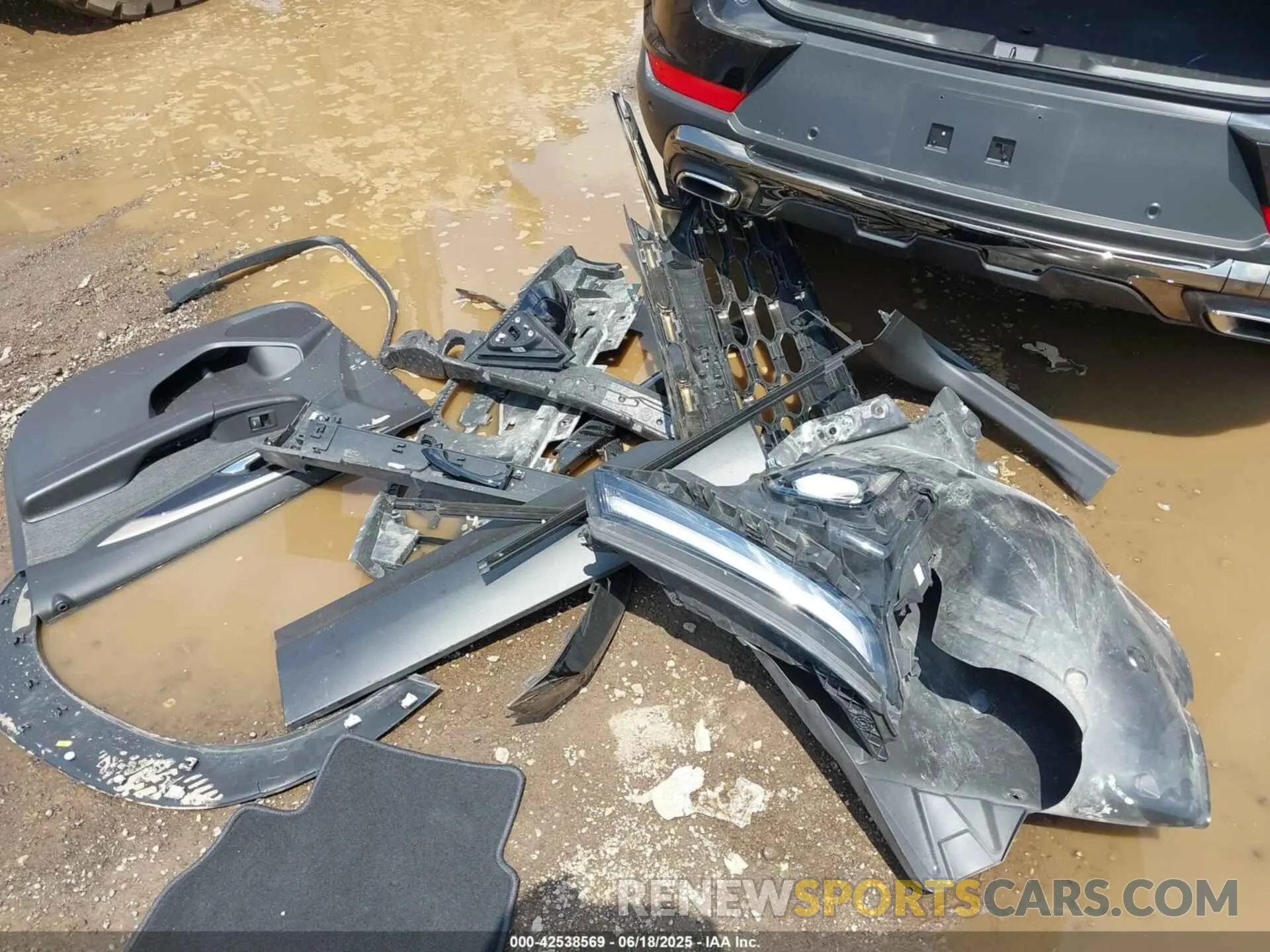 12 Photograph of a damaged car KL79MSSL1SB010703 CHEVROLET TRAILBLAZER 2025