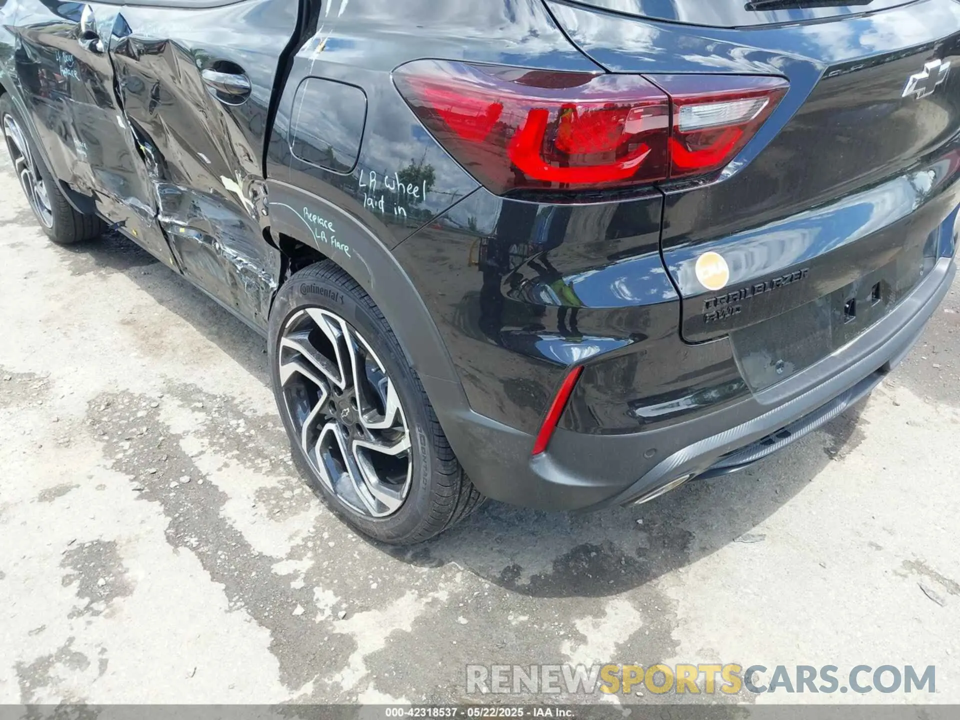 19 Photograph of a damaged car KL79MUSL2SB181228 CHEVROLET TRAILBLAZER 2025
