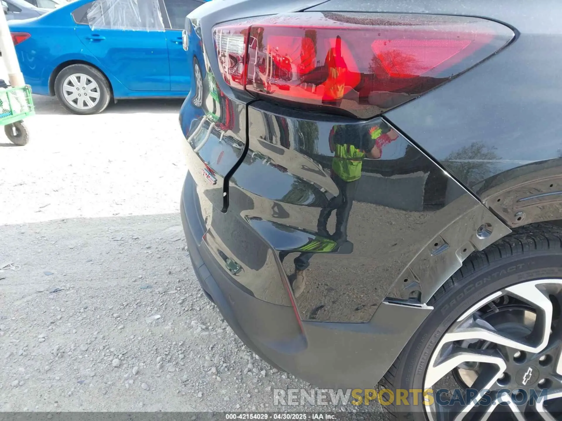 17 Photograph of a damaged car KL79MUSL3SB116517 CHEVROLET TRAILBLAZER 2025