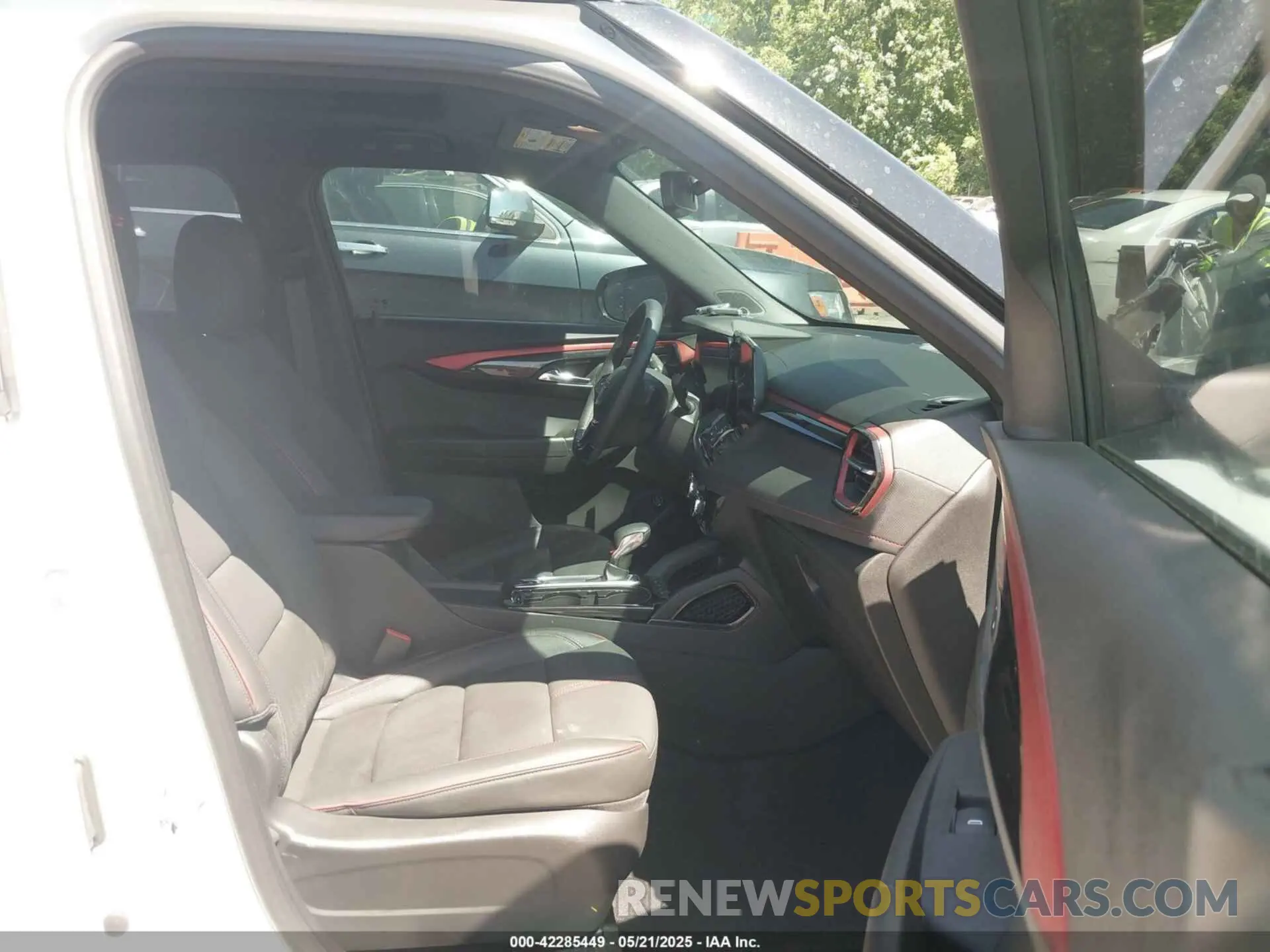 5 Photograph of a damaged car KL79MUSLXSB136585 CHEVROLET TRAILBLAZER 2025