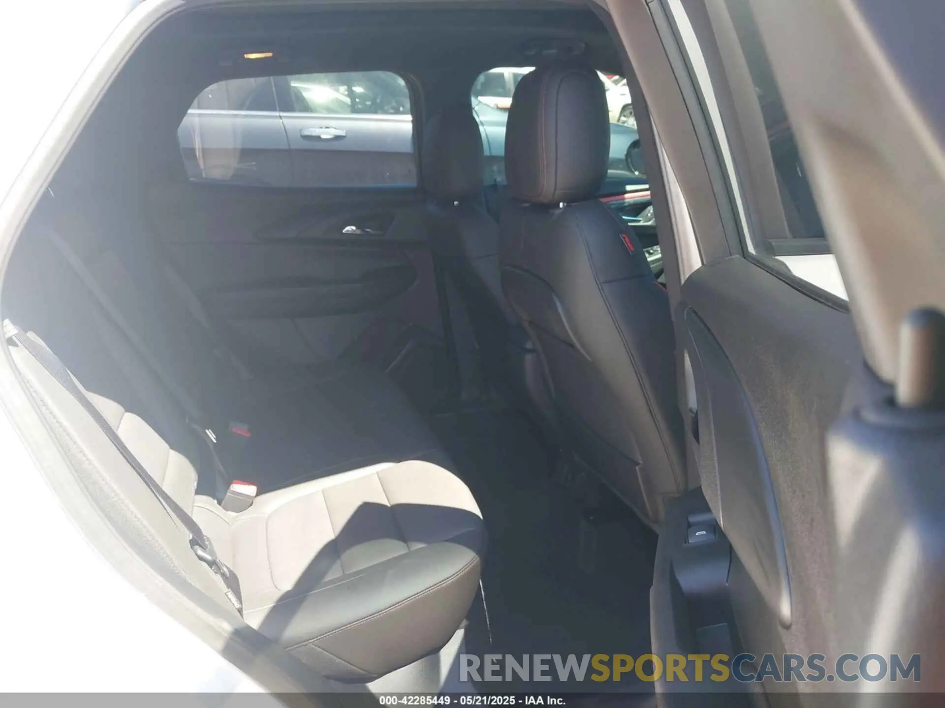 8 Photograph of a damaged car KL79MUSLXSB136585 CHEVROLET TRAILBLAZER 2025