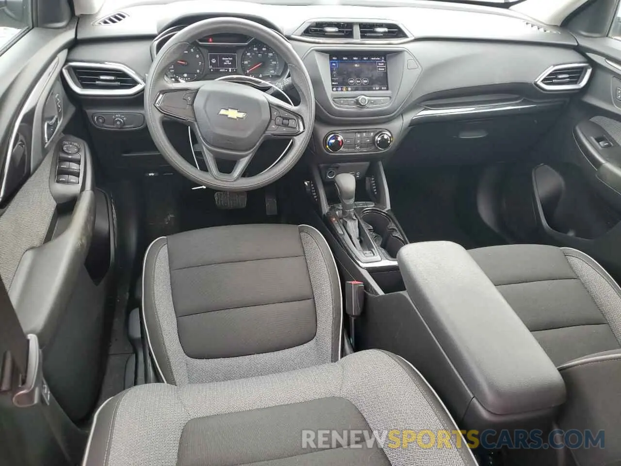 8 Photograph of a damaged car KL79MMS23MB001703 CHEVROLET TRAILBLZR 2021