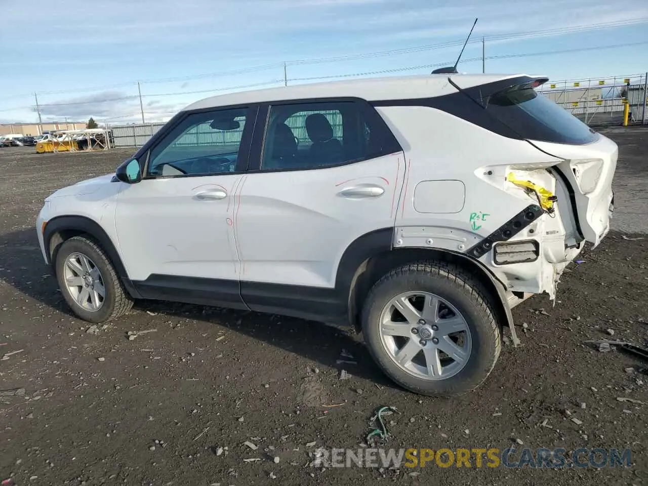2 Photograph of a damaged car KL79MMS23MB036063 CHEVROLET TRAILBLZR 2021