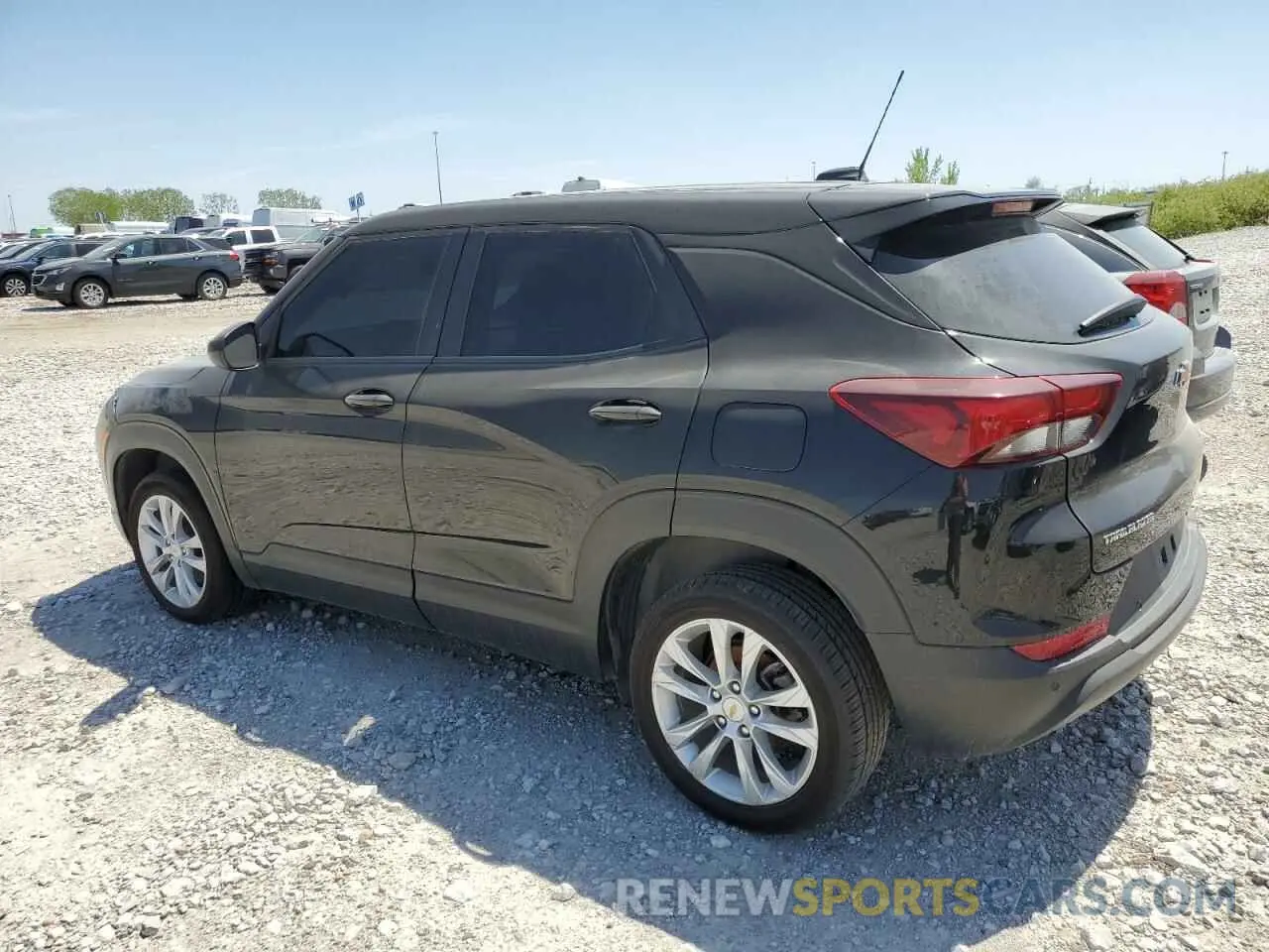 2 Photograph of a damaged car KL79MMS2XMB015405 CHEVROLET TRAILBLZR 2021