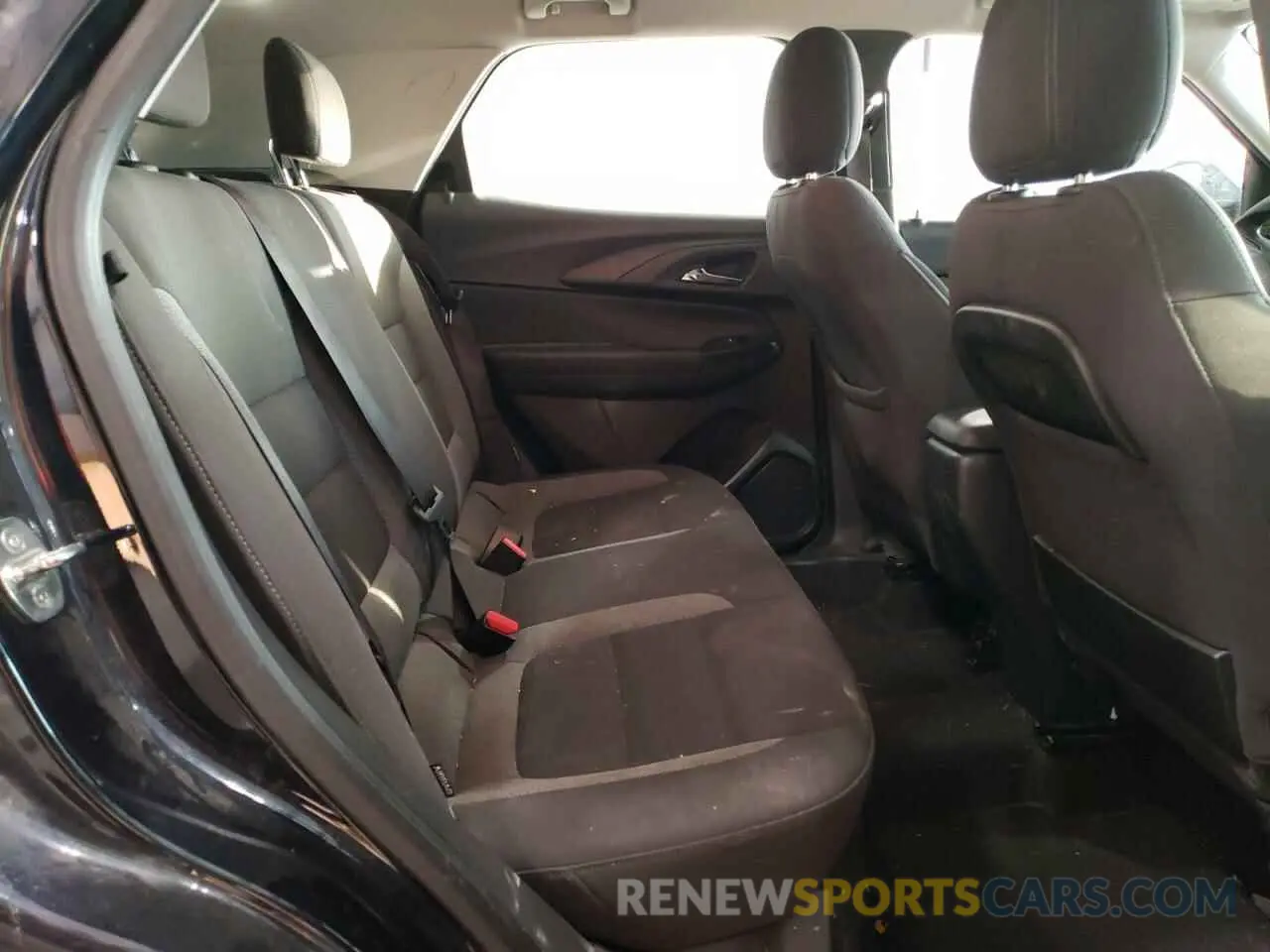11 Photograph of a damaged car KL79MNSL1MB107596 CHEVROLET TRAILBLZR 2021