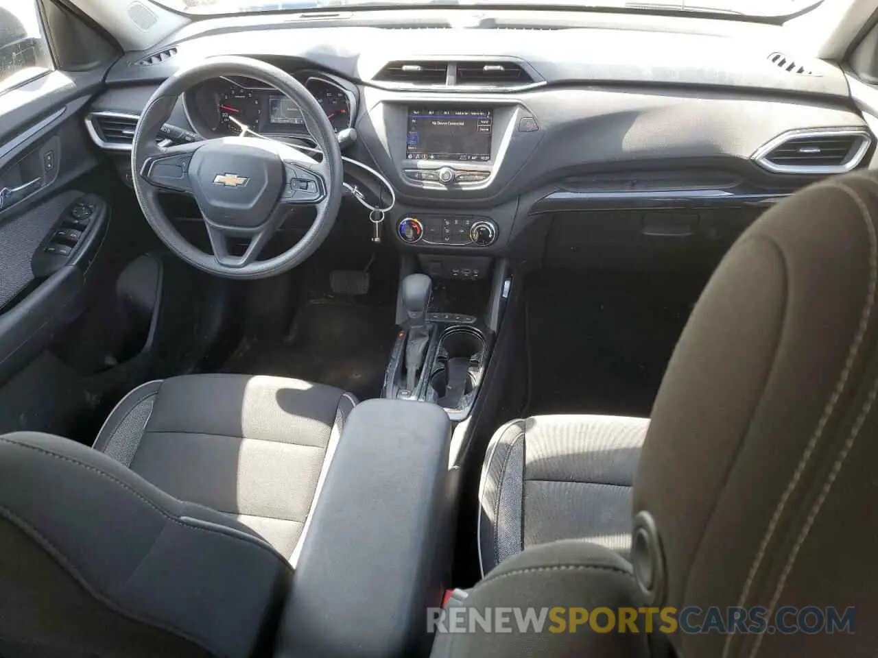 8 Photograph of a damaged car KL79MNSL8MB176530 CHEVROLET TRAILBLZR 2021
