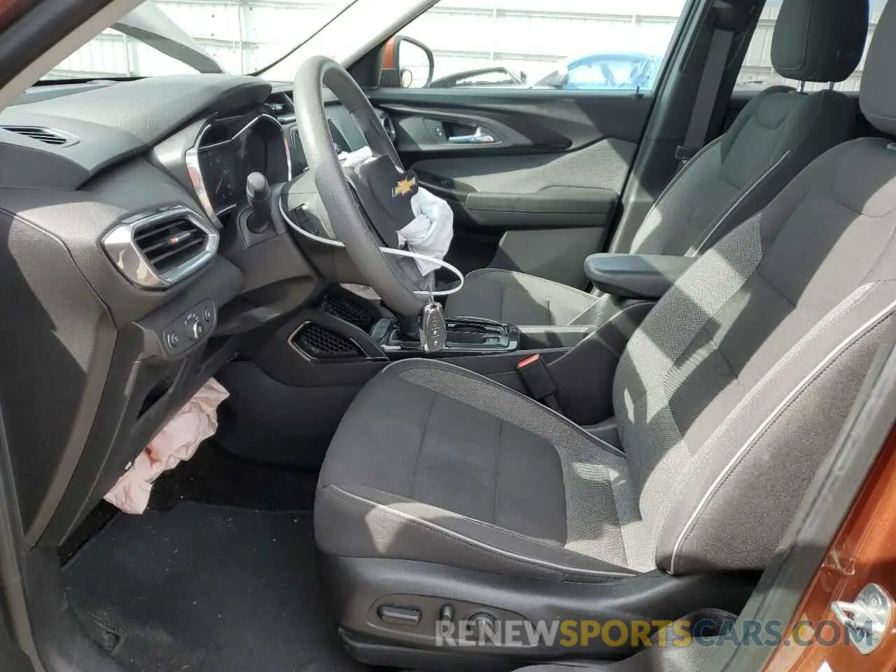 7 Photograph of a damaged car KL79MPS2XMB020024 CHEVROLET TRAILBLZR 2021