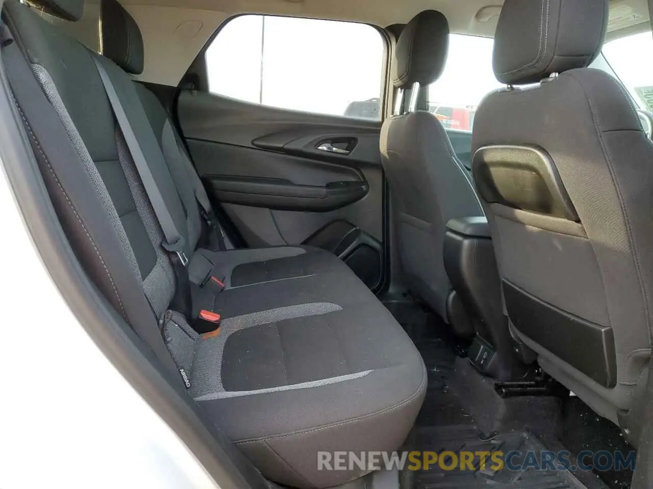 11 Photograph of a damaged car KL79MPSL5MB038486 CHEVROLET TRAILBLZR 2021