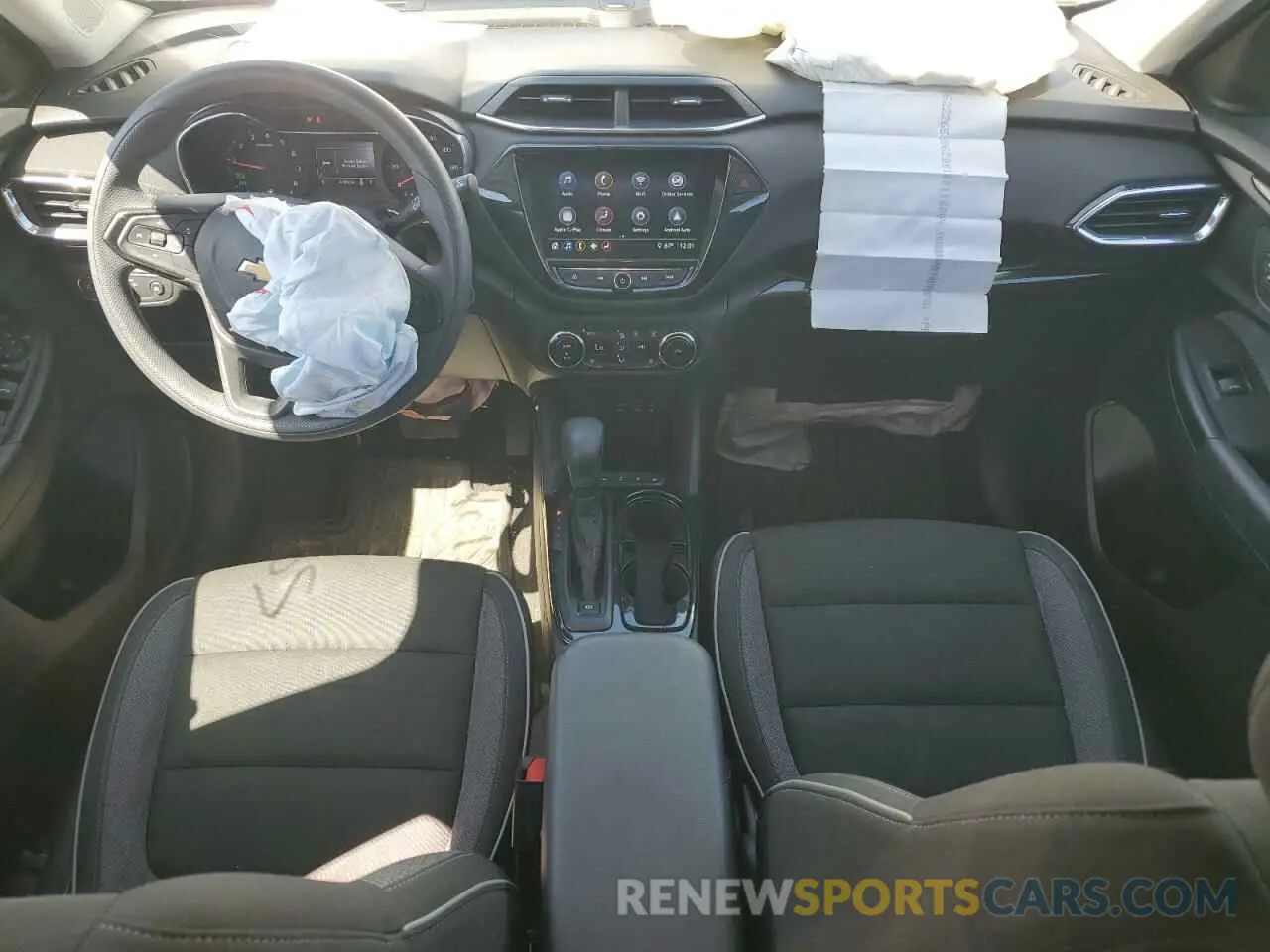 8 Photograph of a damaged car KL79MPSL5MB038486 CHEVROLET TRAILBLZR 2021